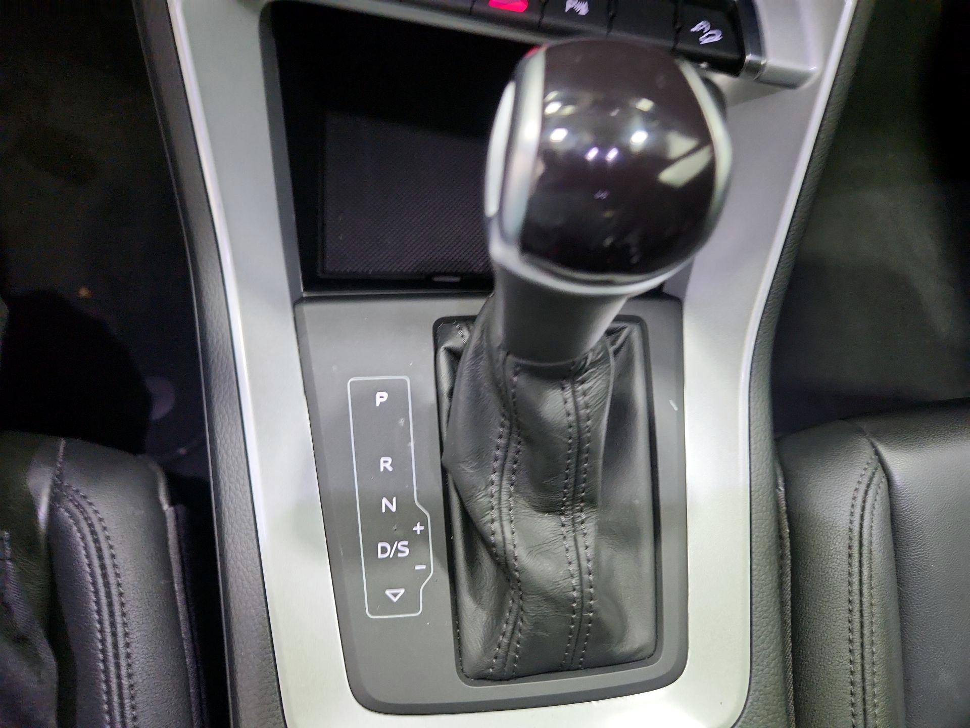 Thumbnail: 2023 Audi Q3 - 17