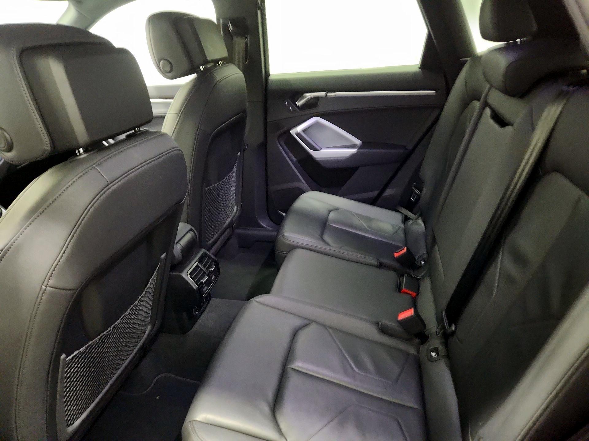 Thumbnail: 2023 Audi Q3 - 19