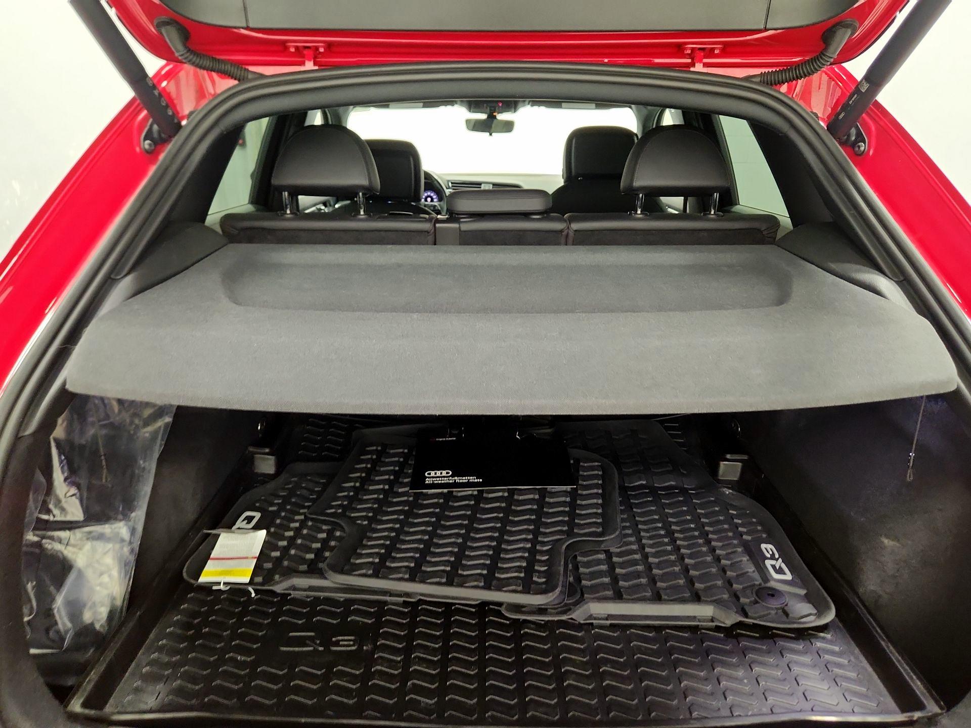 Thumbnail: 2023 Audi Q3 - 20