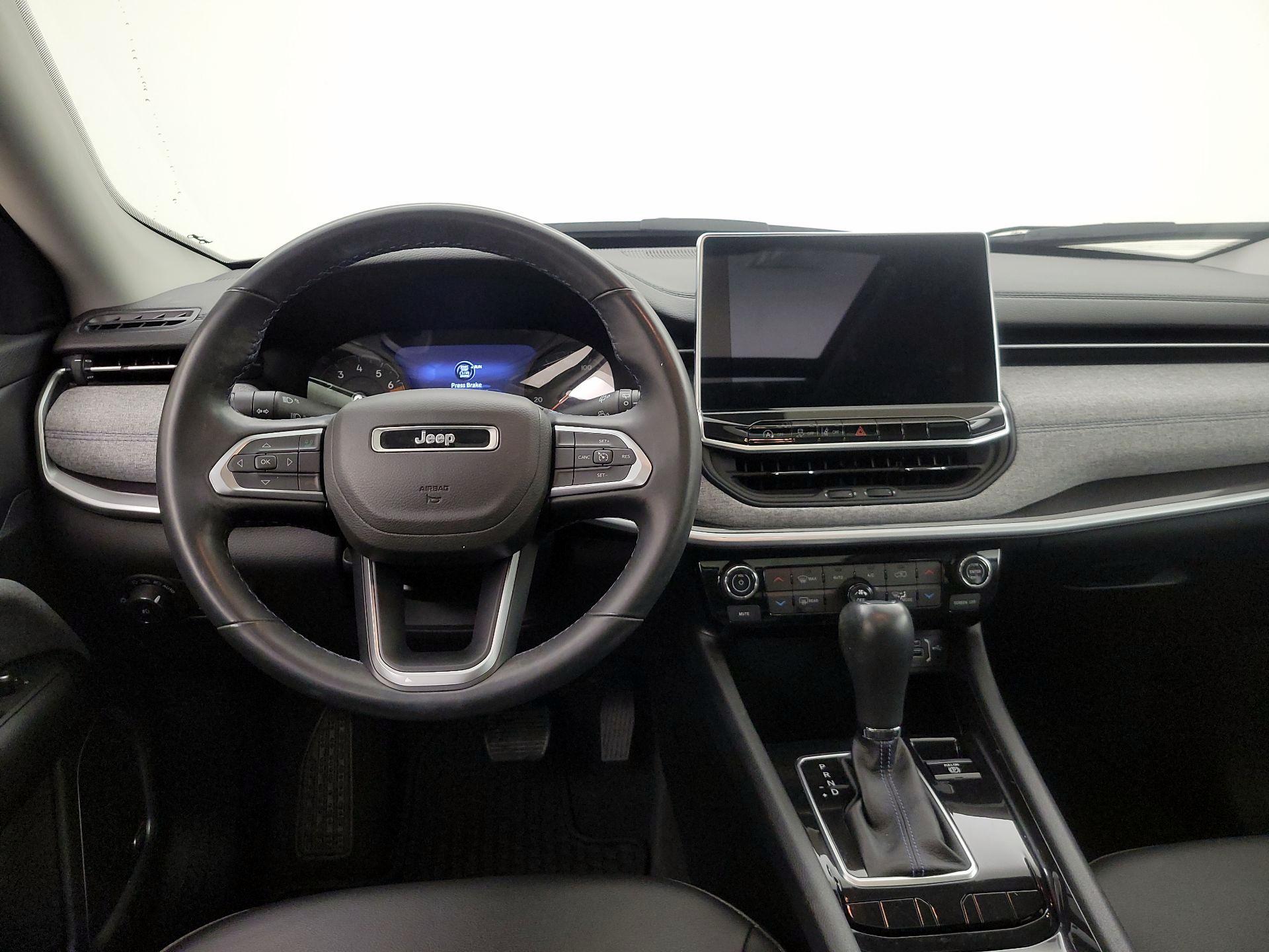 Thumbnail: 2022 Jeep Compass - 10