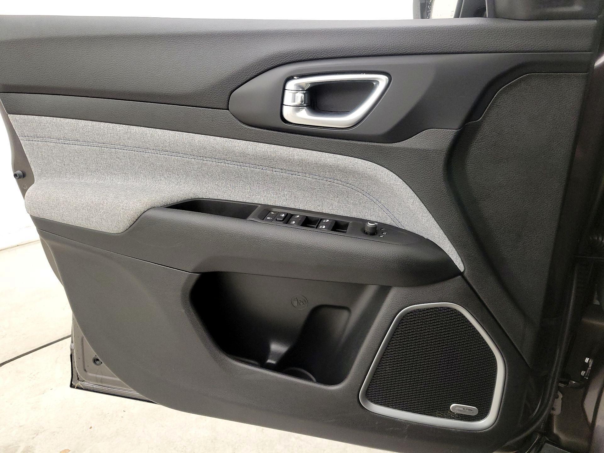 Thumbnail: 2022 Jeep Compass - 12