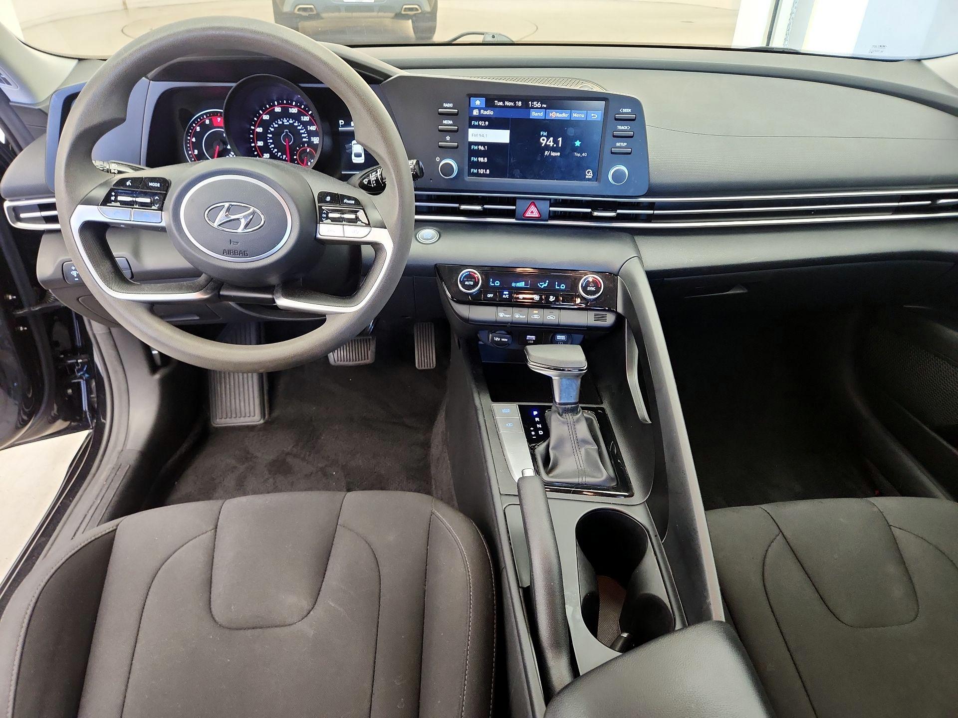 Thumbnail: 2023 Hyundai Elantra - 9