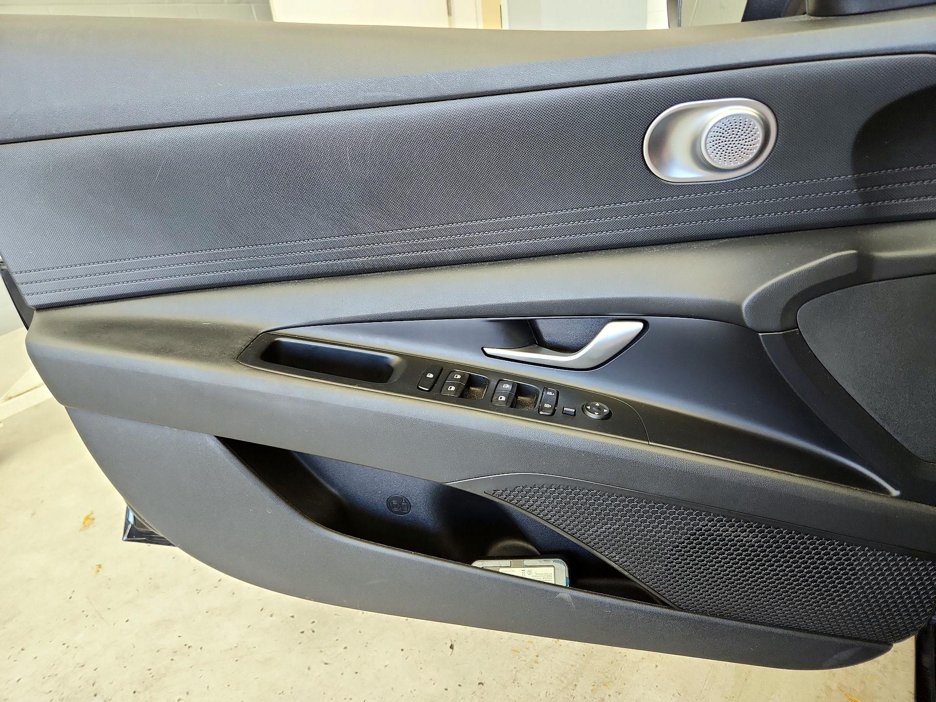 Thumbnail: 2023 Hyundai Elantra - 12