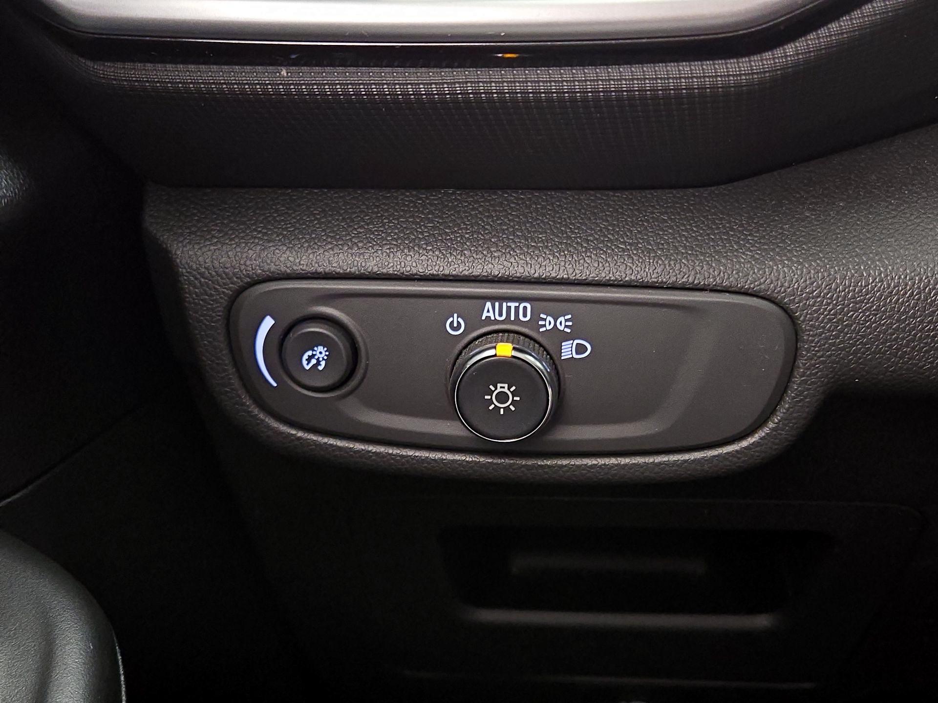 Thumbnail: 2023 Chevrolet TrailBlazer - 13