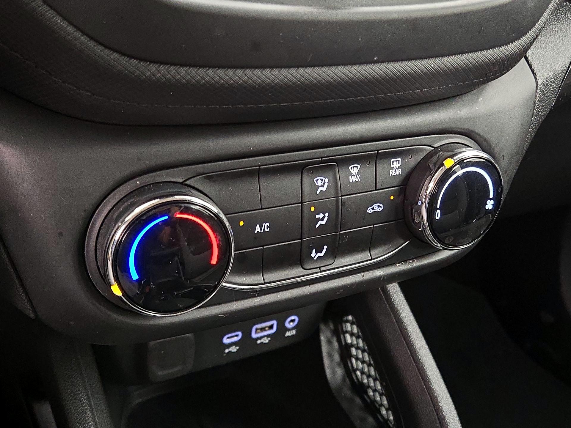 Thumbnail: 2023 Chevrolet TrailBlazer - 16