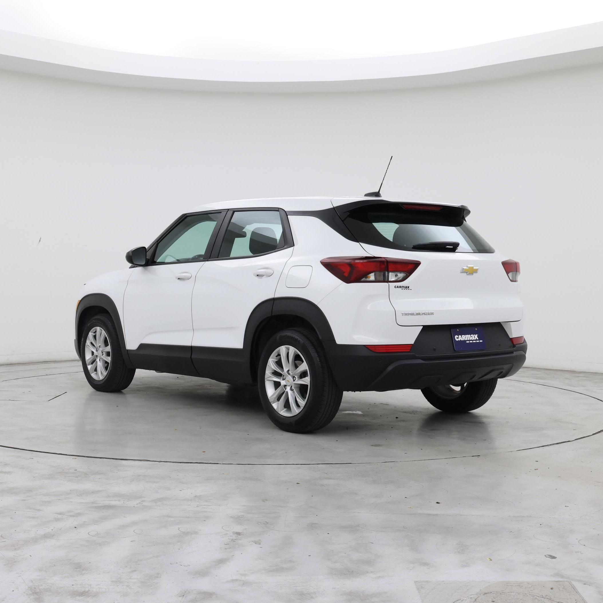 Thumbnail: 2023 Chevrolet TrailBlazer - 2