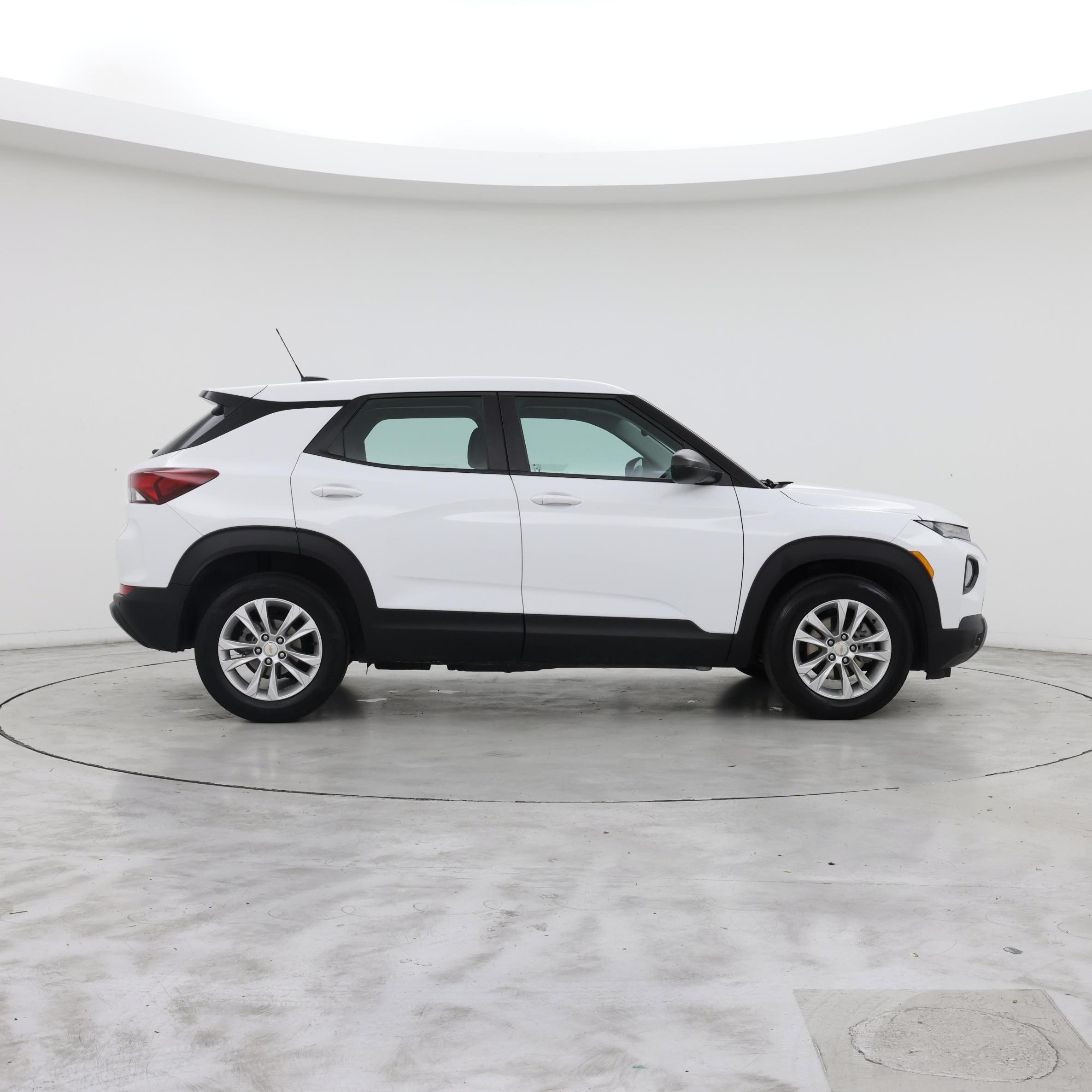 Thumbnail: 2023 Chevrolet TrailBlazer - 7