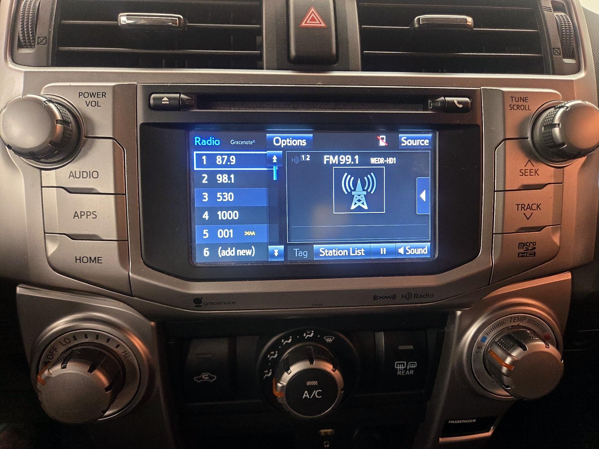 Thumbnail: 2018 Toyota 4Runner - 15