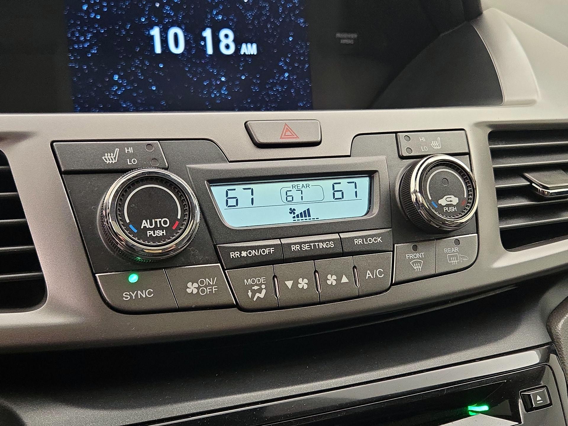 Thumbnail: 2017 Honda Odyssey - 16