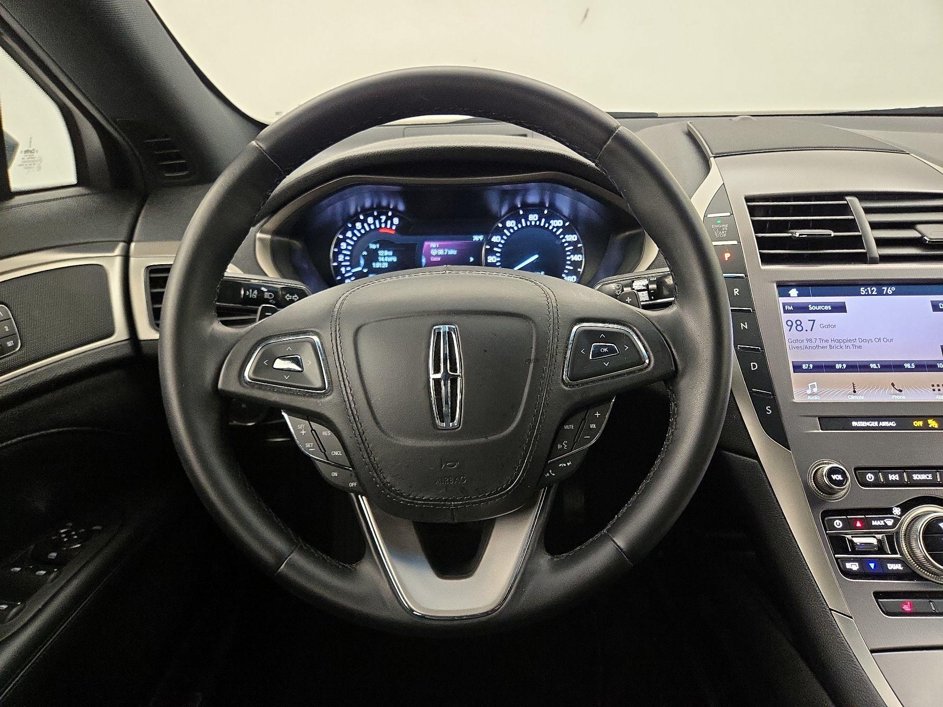 Thumbnail: 2019 Lincoln MKZ - 10