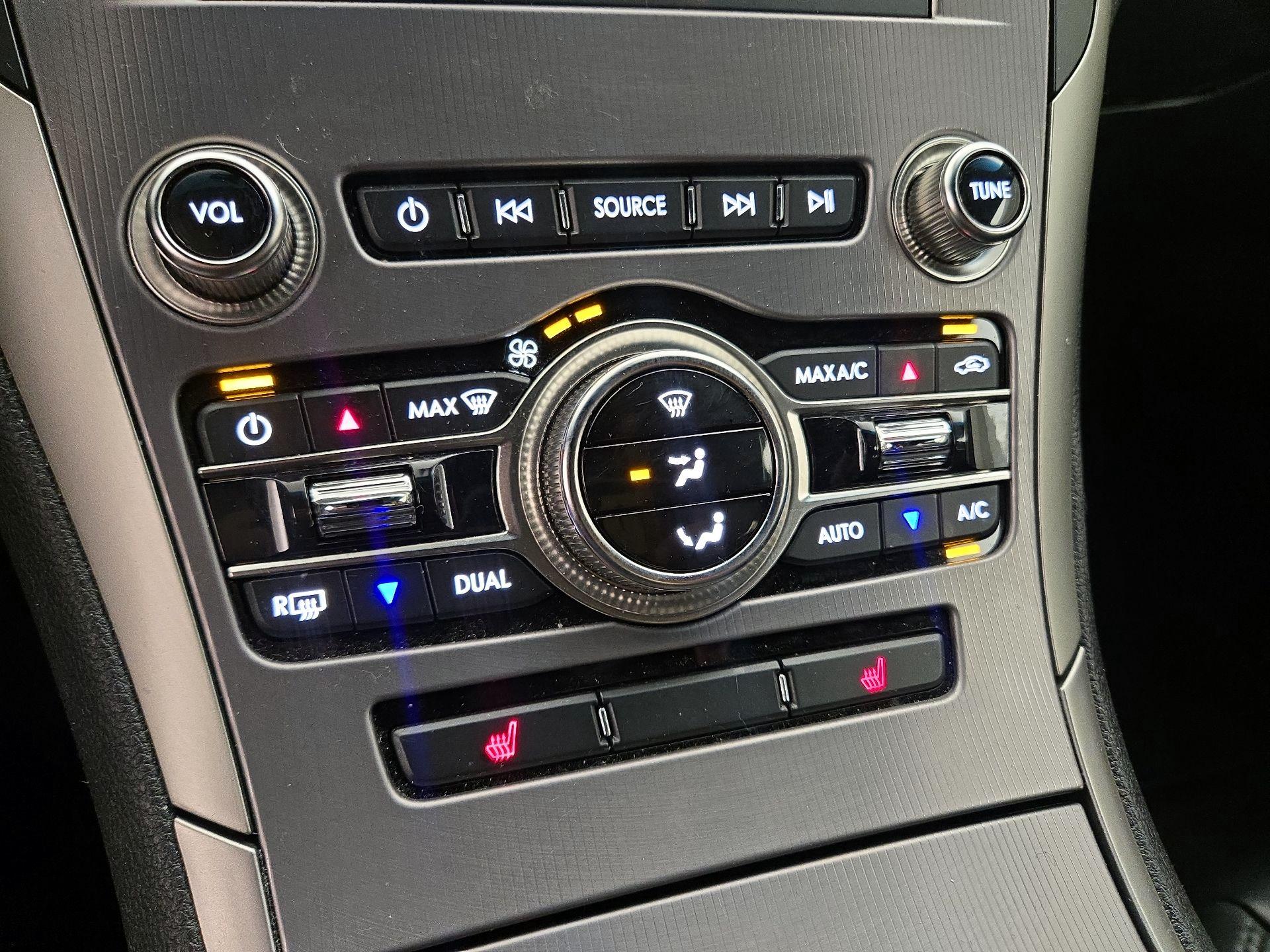 Thumbnail: 2019 Lincoln MKZ - 16