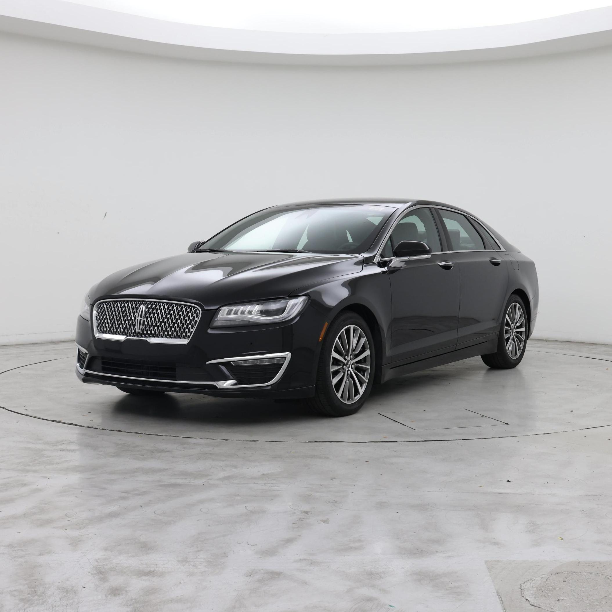 Thumbnail: 2019 Lincoln MKZ - 4