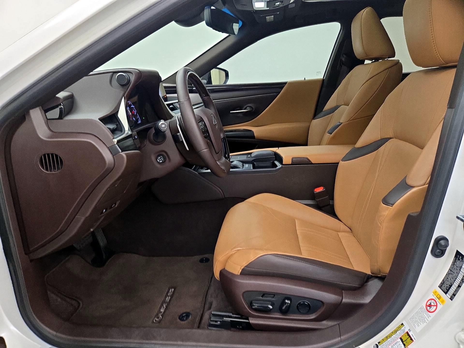 Thumbnail: 2019 Lexus ES - 11