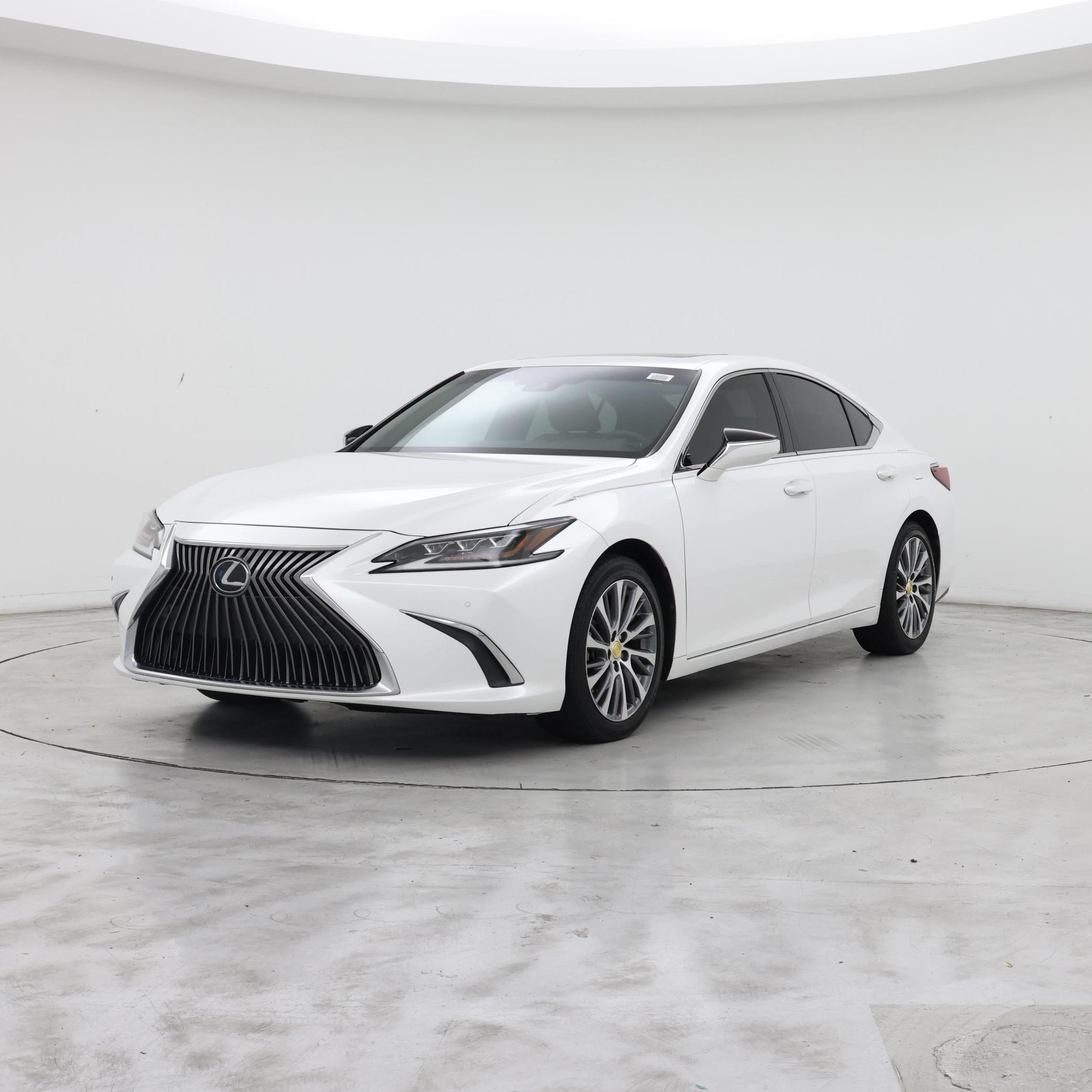 Thumbnail: 2019 Lexus ES - 4