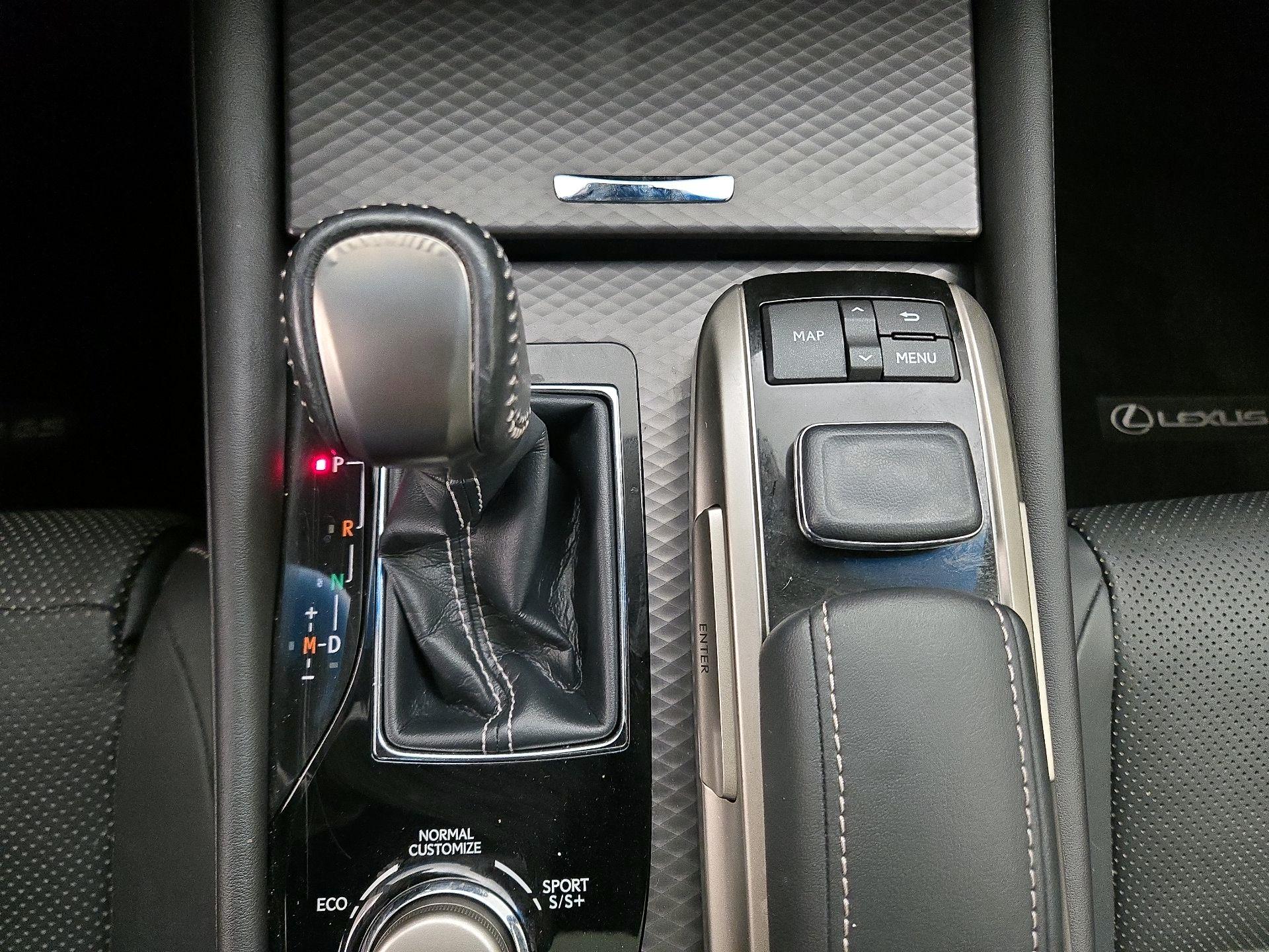 Thumbnail: 2018 Lexus GS - 18