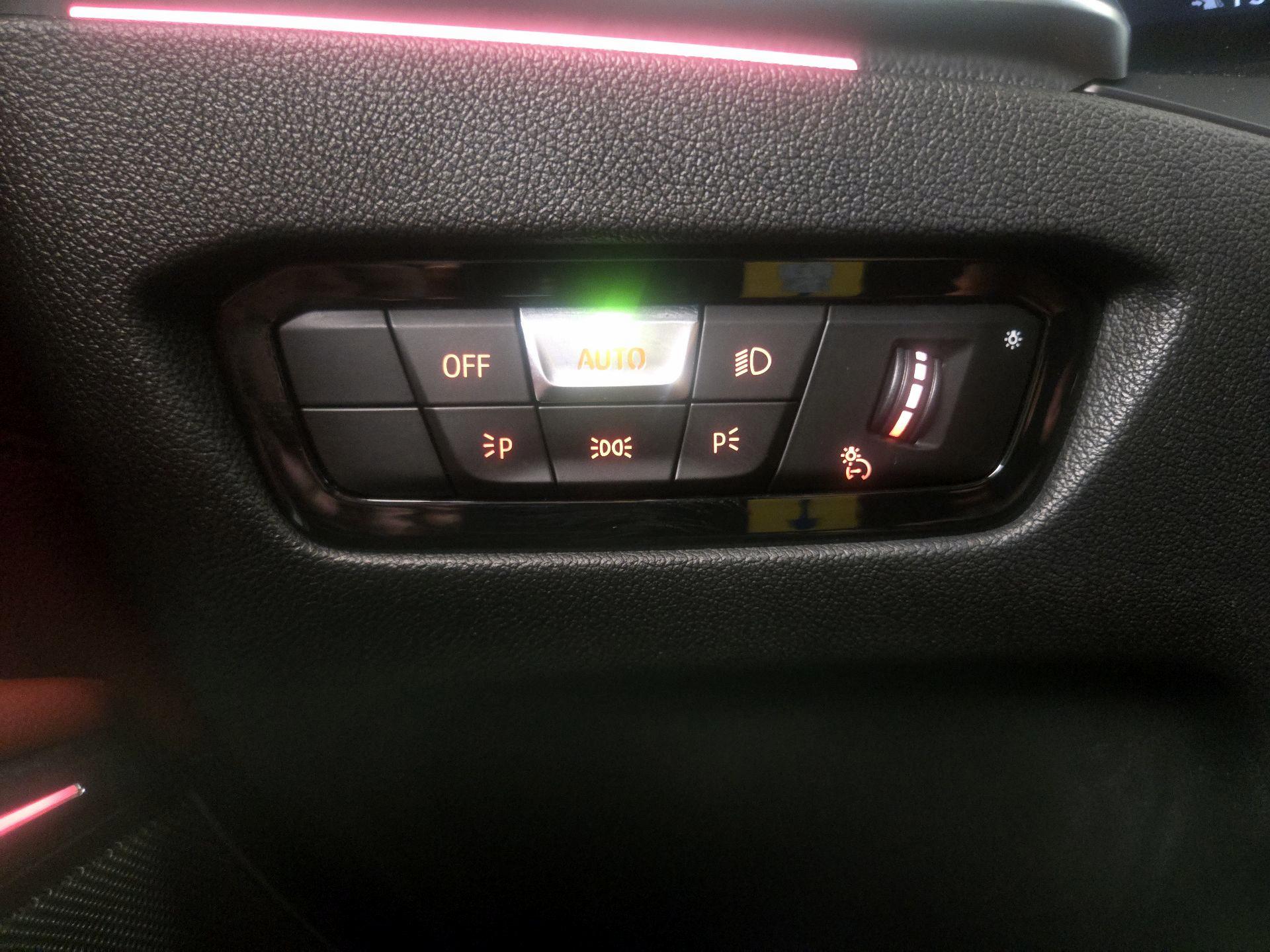 Thumbnail: 2022 BMW 3 Series - 13