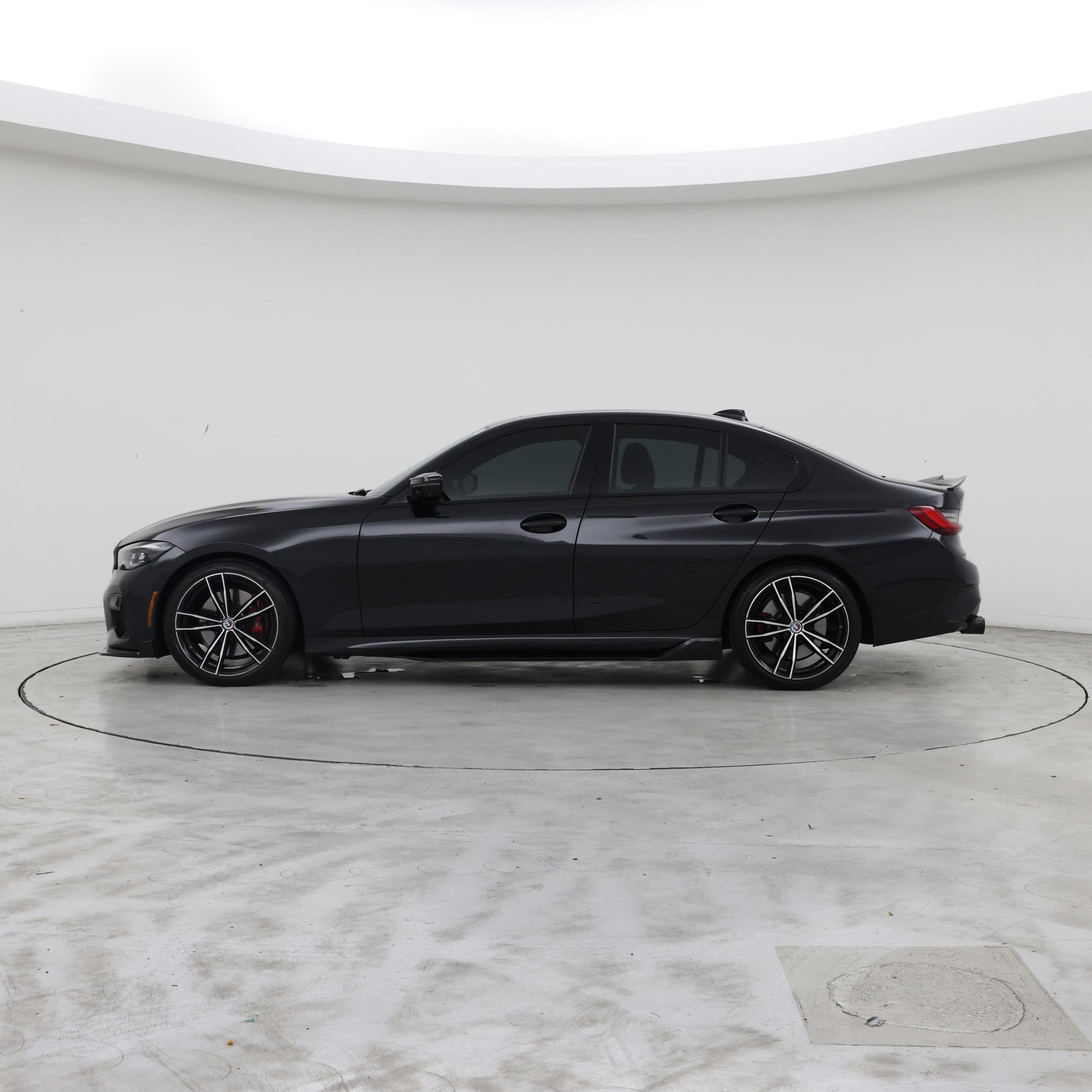 Thumbnail: 2022 BMW 3 Series - 3