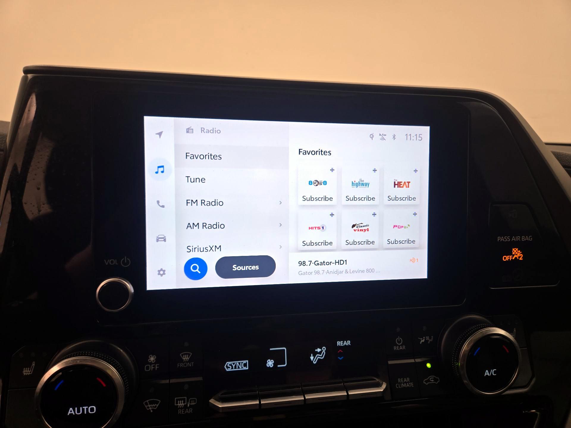 Thumbnail: 2024 Toyota Highlander - 15