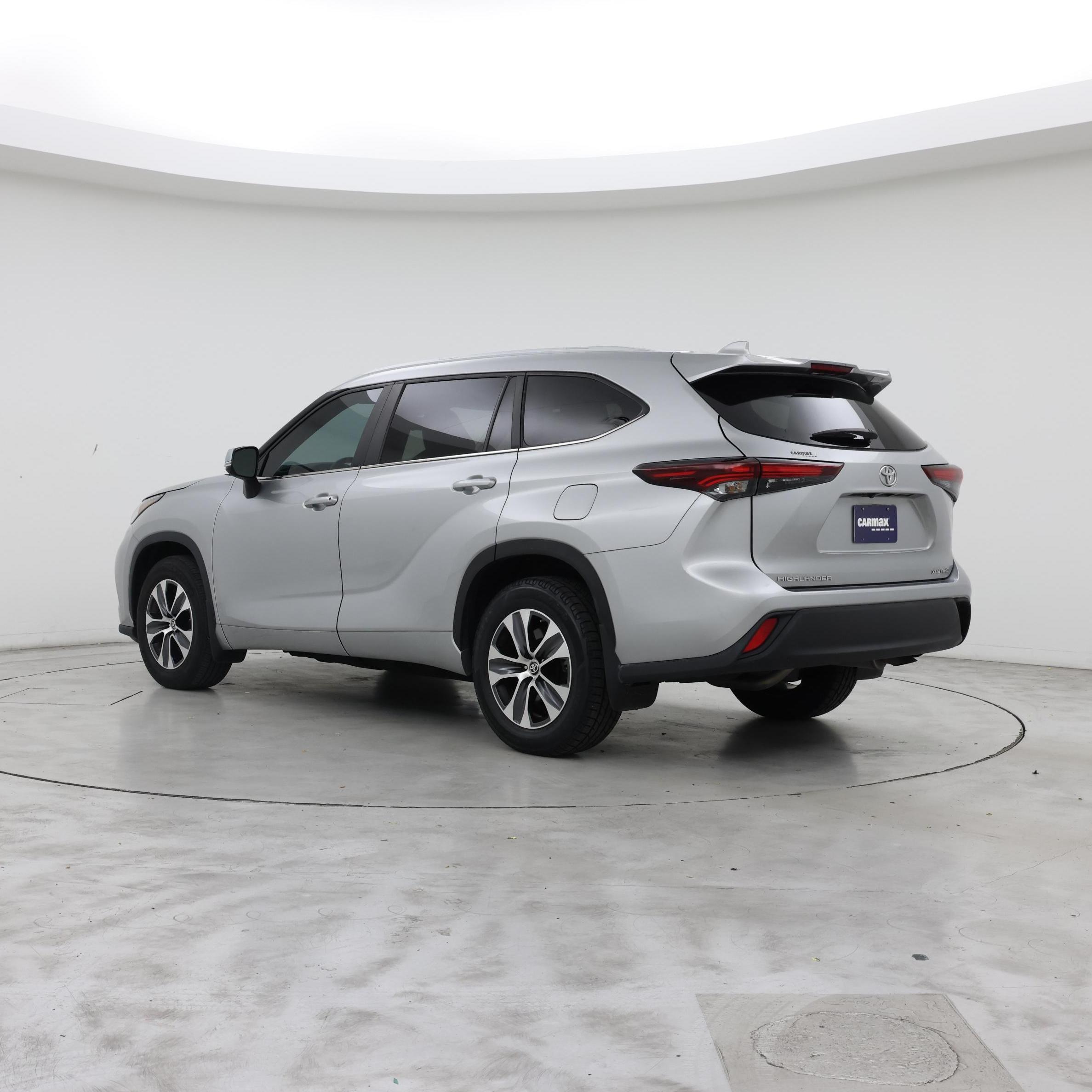 Thumbnail: 2024 Toyota Highlander - 2