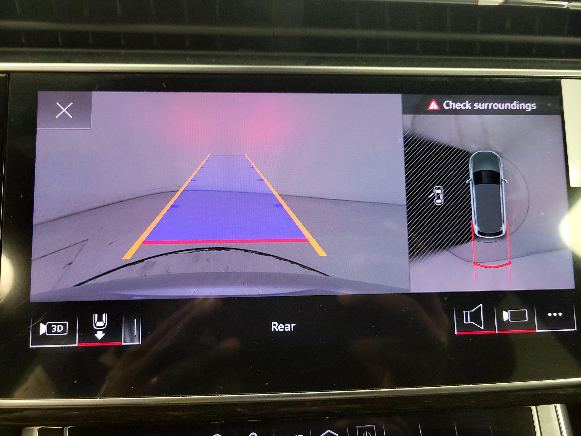 Thumbnail: 2023 Audi Q7 - 15