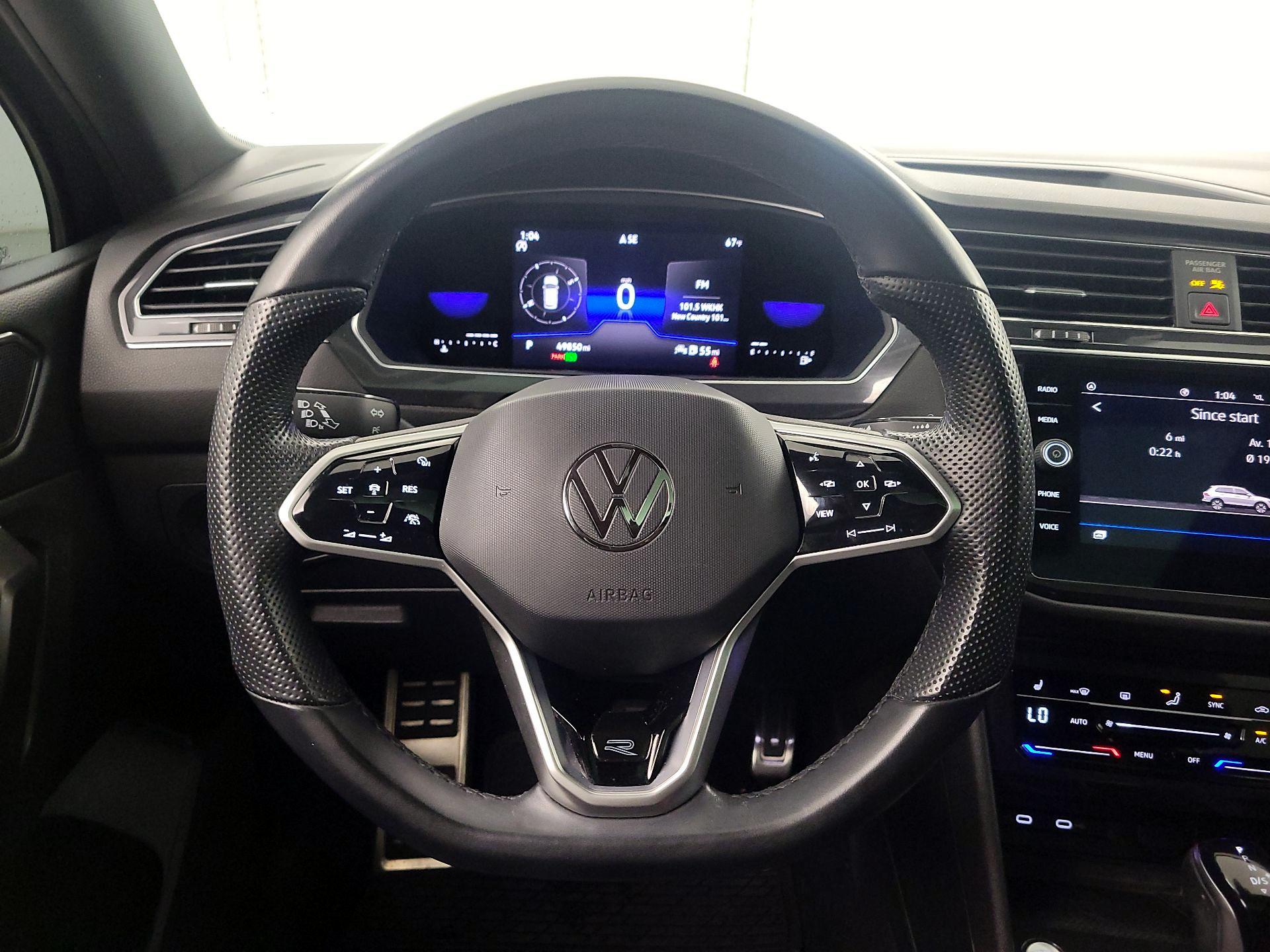 Thumbnail: 2022 Volkswagen Tiguan - 10