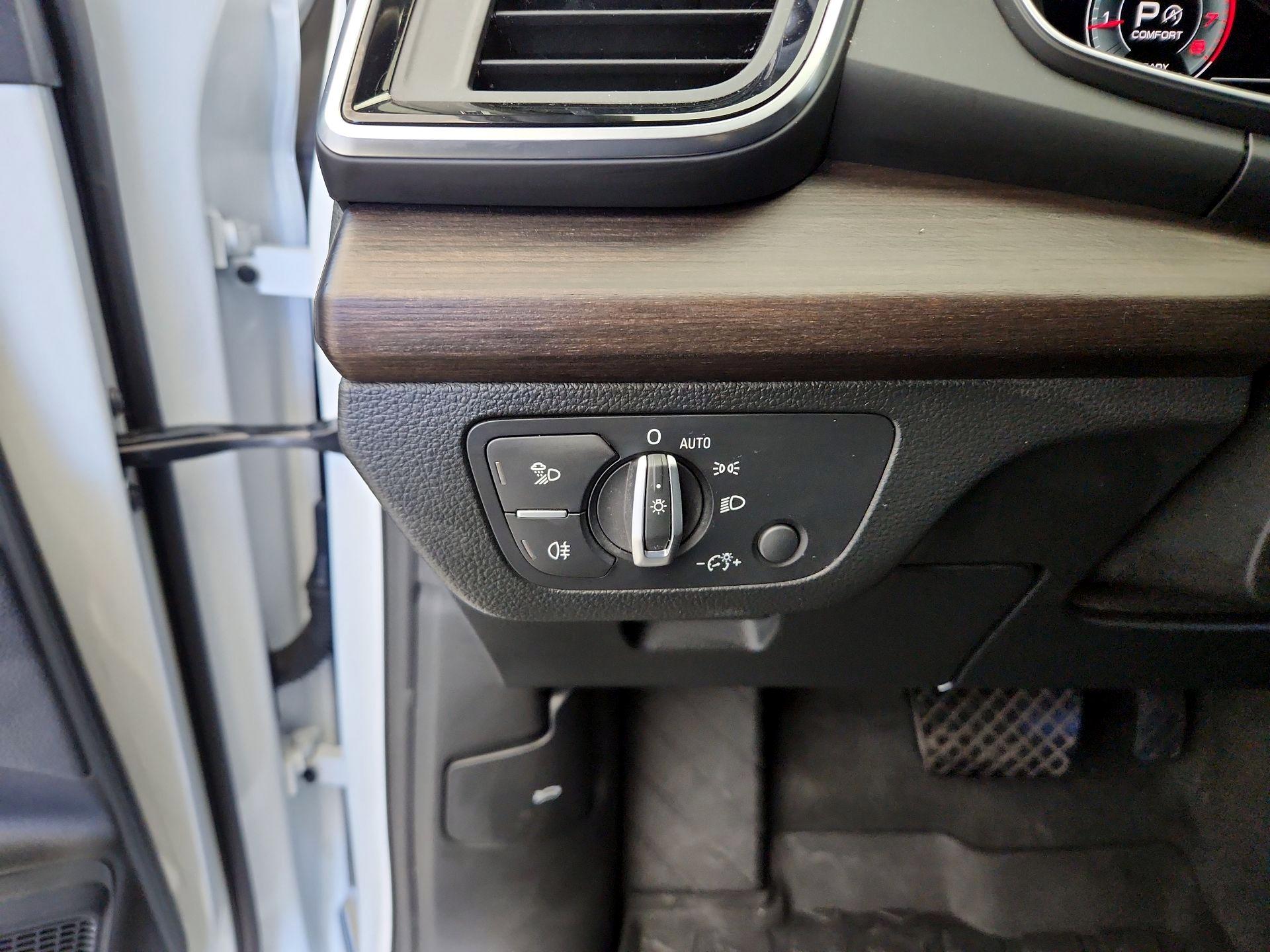 Thumbnail: 2022 Audi Q5 - 13