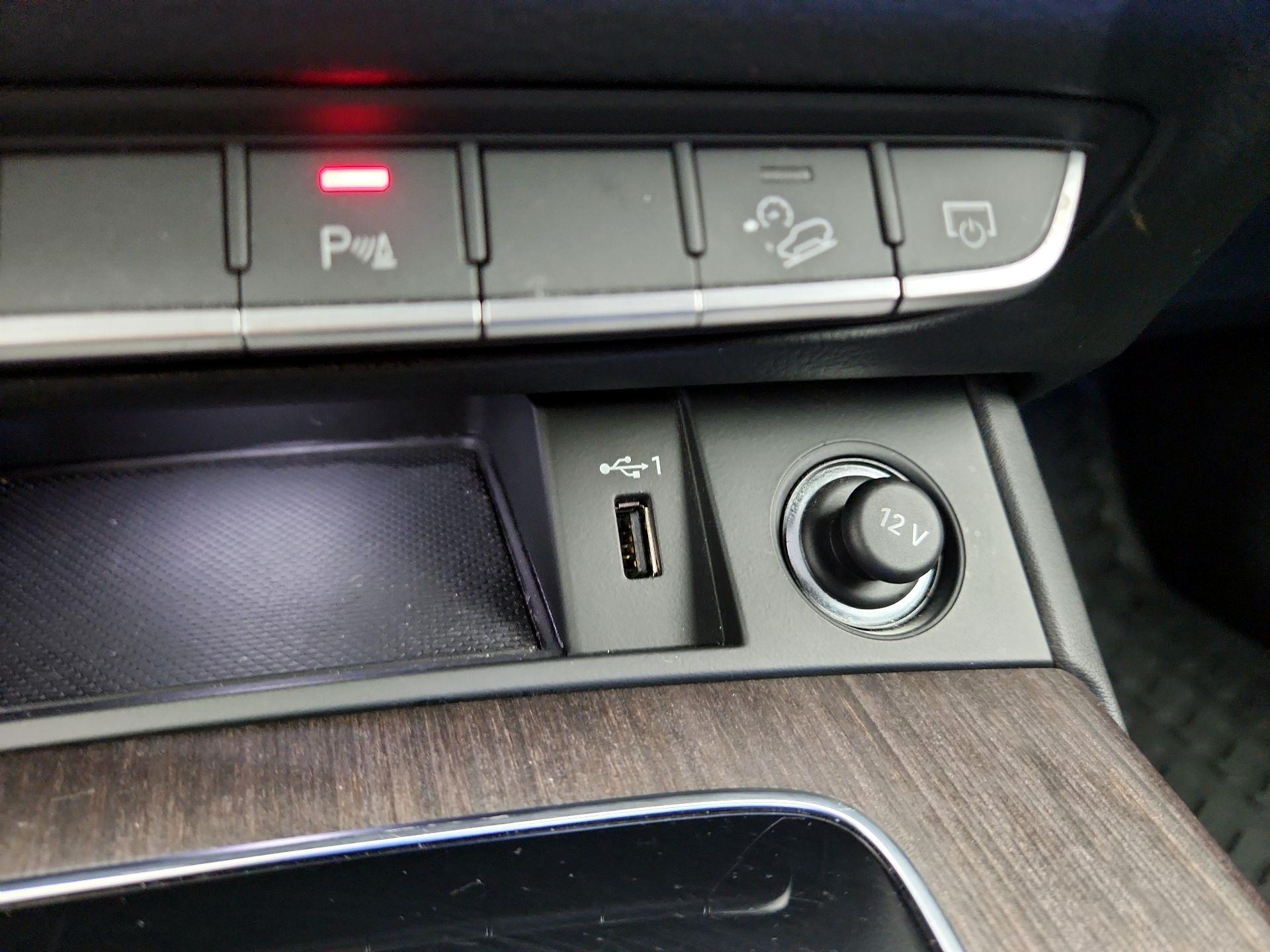 Thumbnail: 2022 Audi Q5 - 18