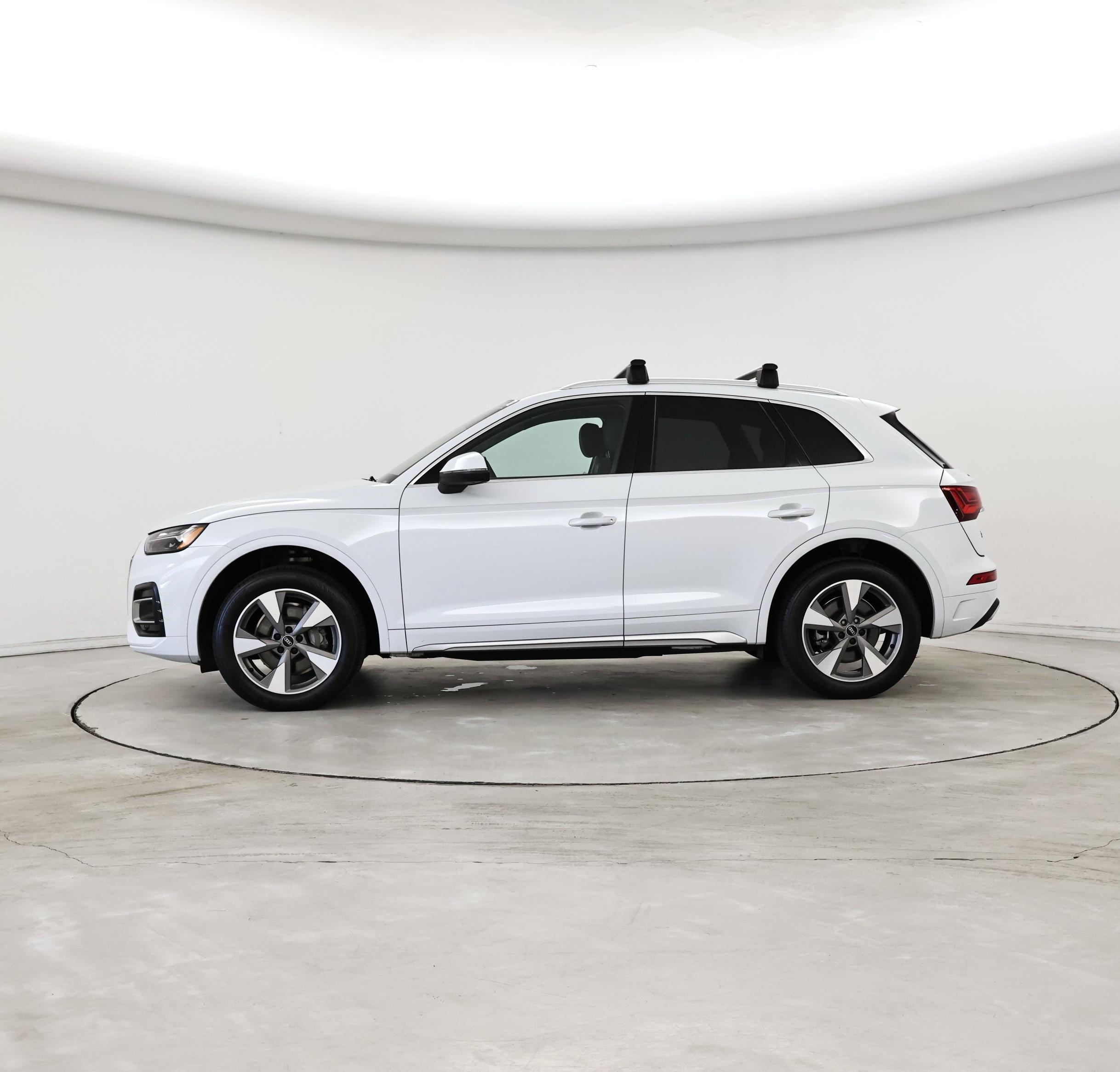 Thumbnail: 2022 Audi Q5 - 3