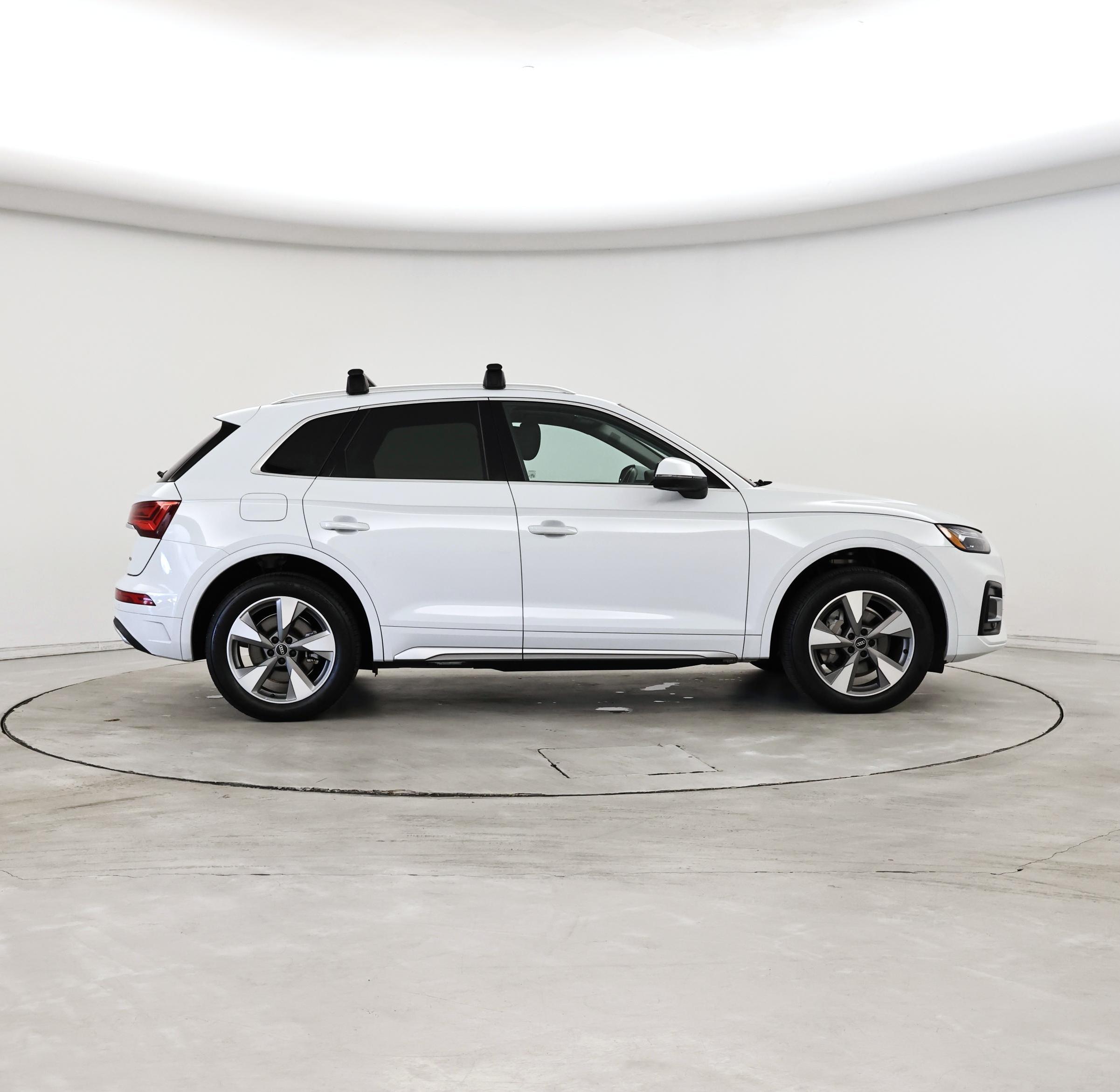 Thumbnail: 2022 Audi Q5 - 7