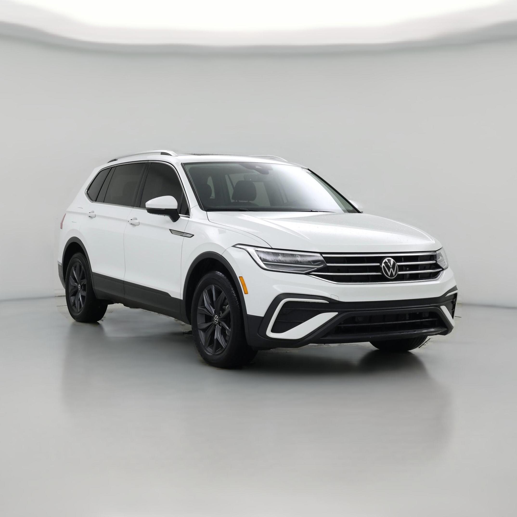 Thumbnail: 2022 Volkswagen Tiguan - 1