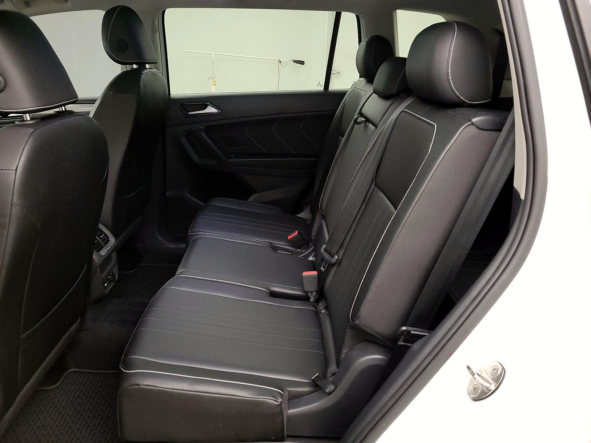 Thumbnail: 2022 Volkswagen Tiguan - 20