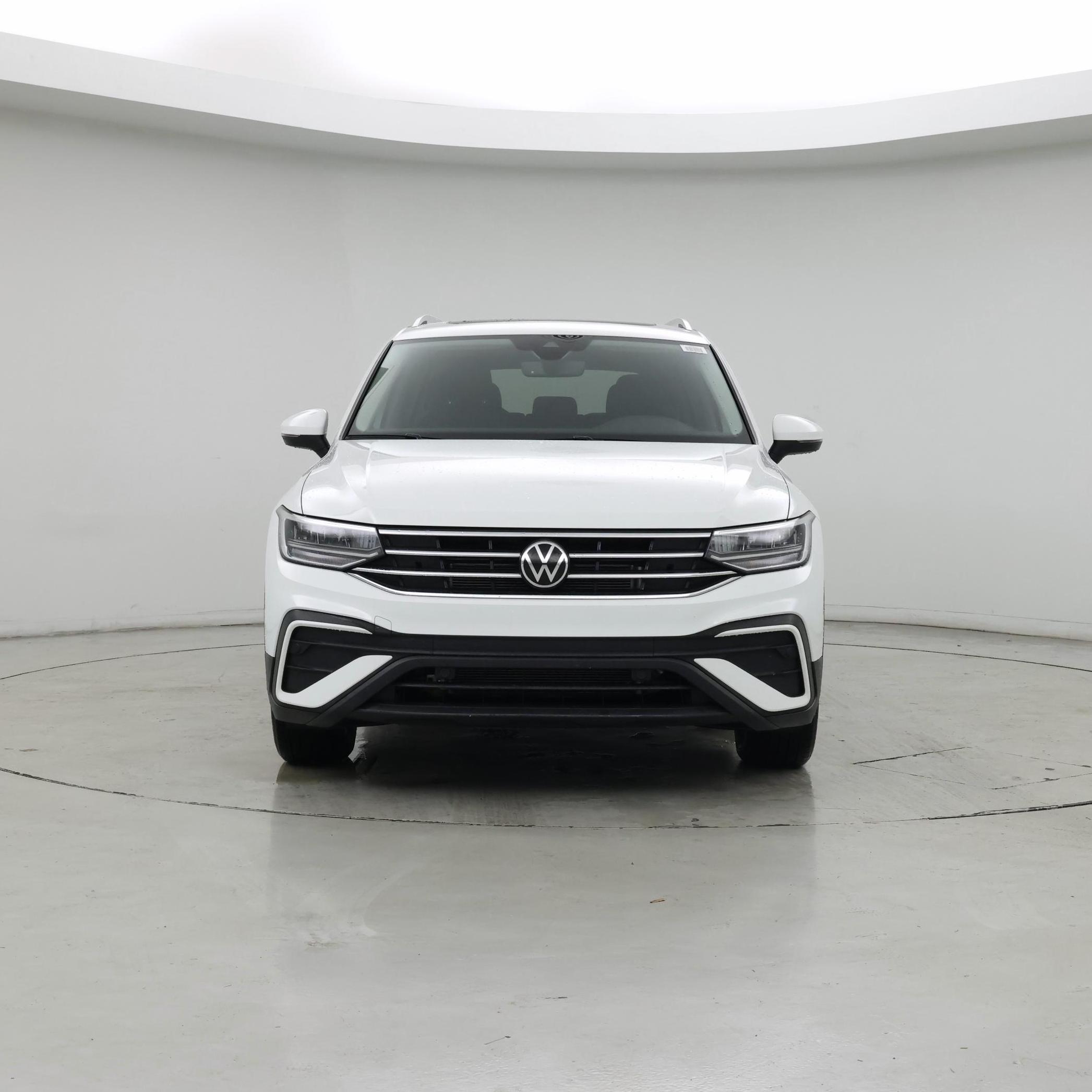 Thumbnail: 2022 Volkswagen Tiguan - 5