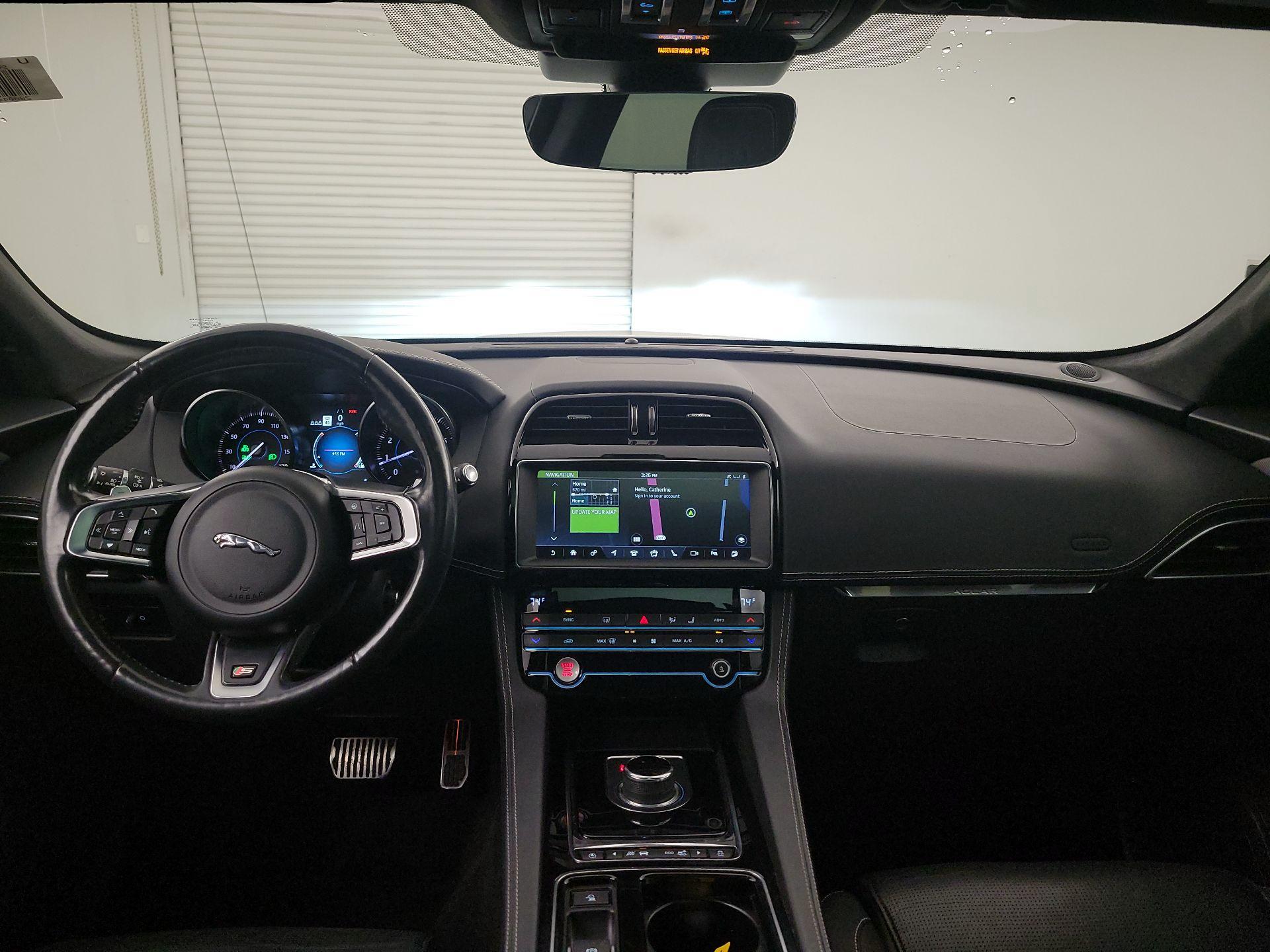 Thumbnail: 2020 Jaguar F-Pace - 9