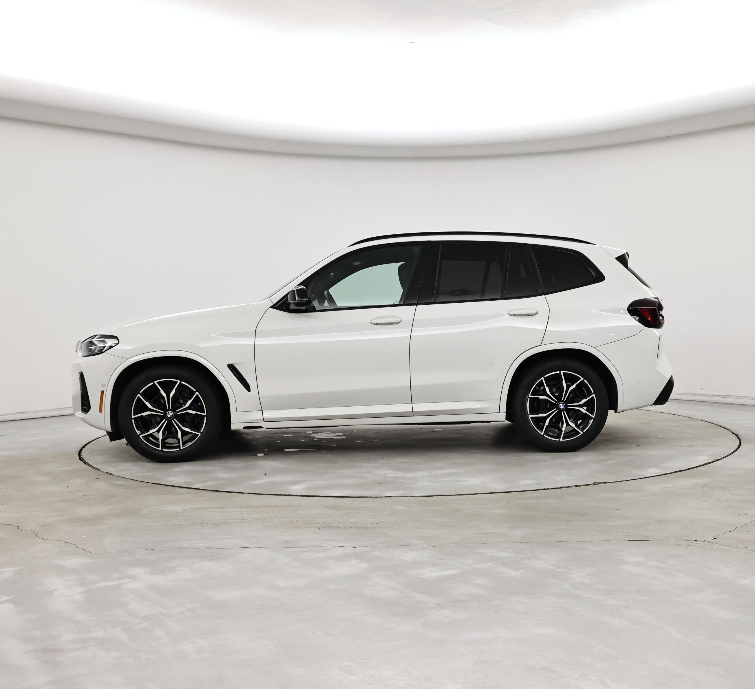 Thumbnail: 2022 BMW X3 - 3