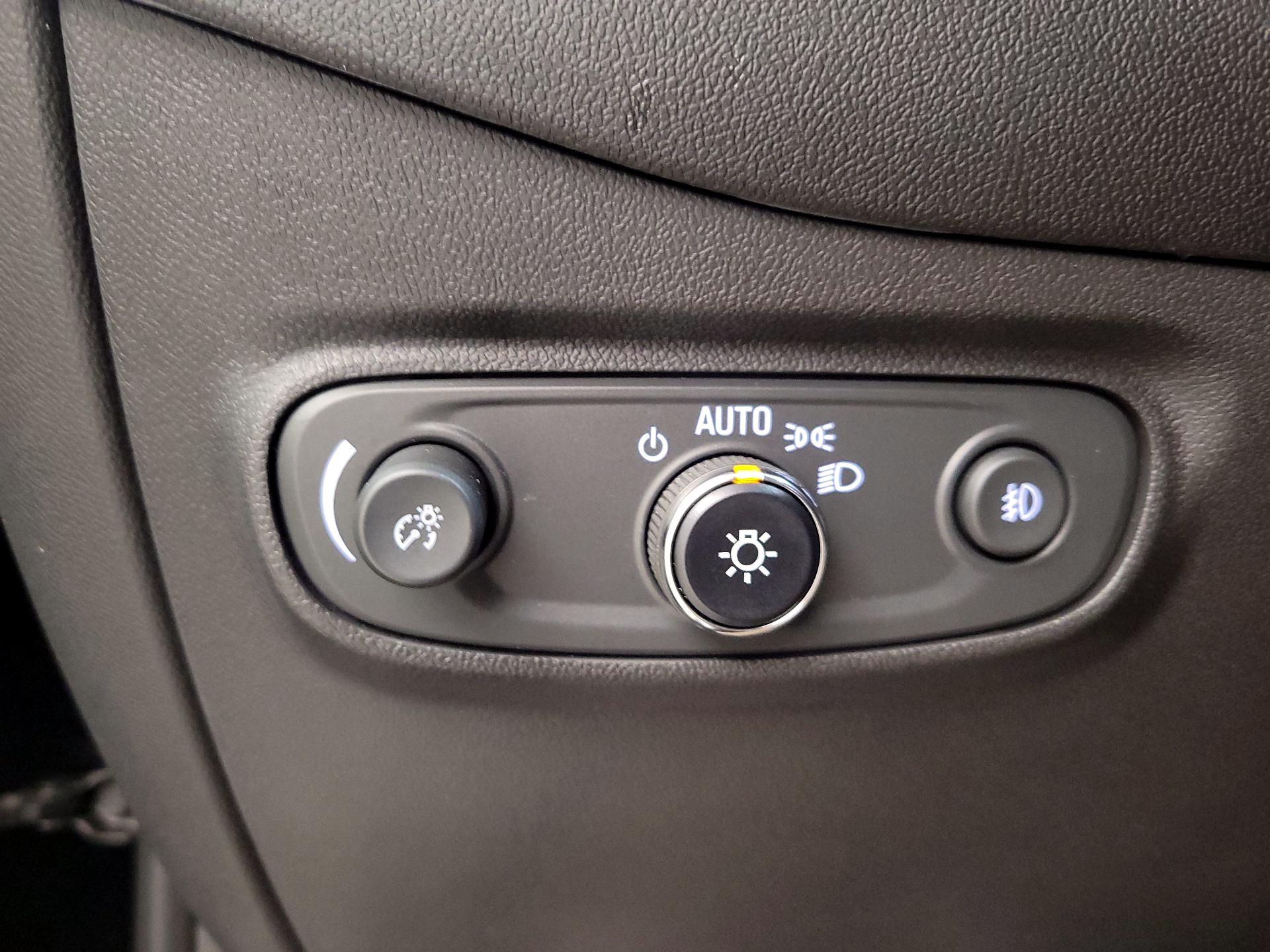 Thumbnail: 2023 Chevrolet Equinox - 13