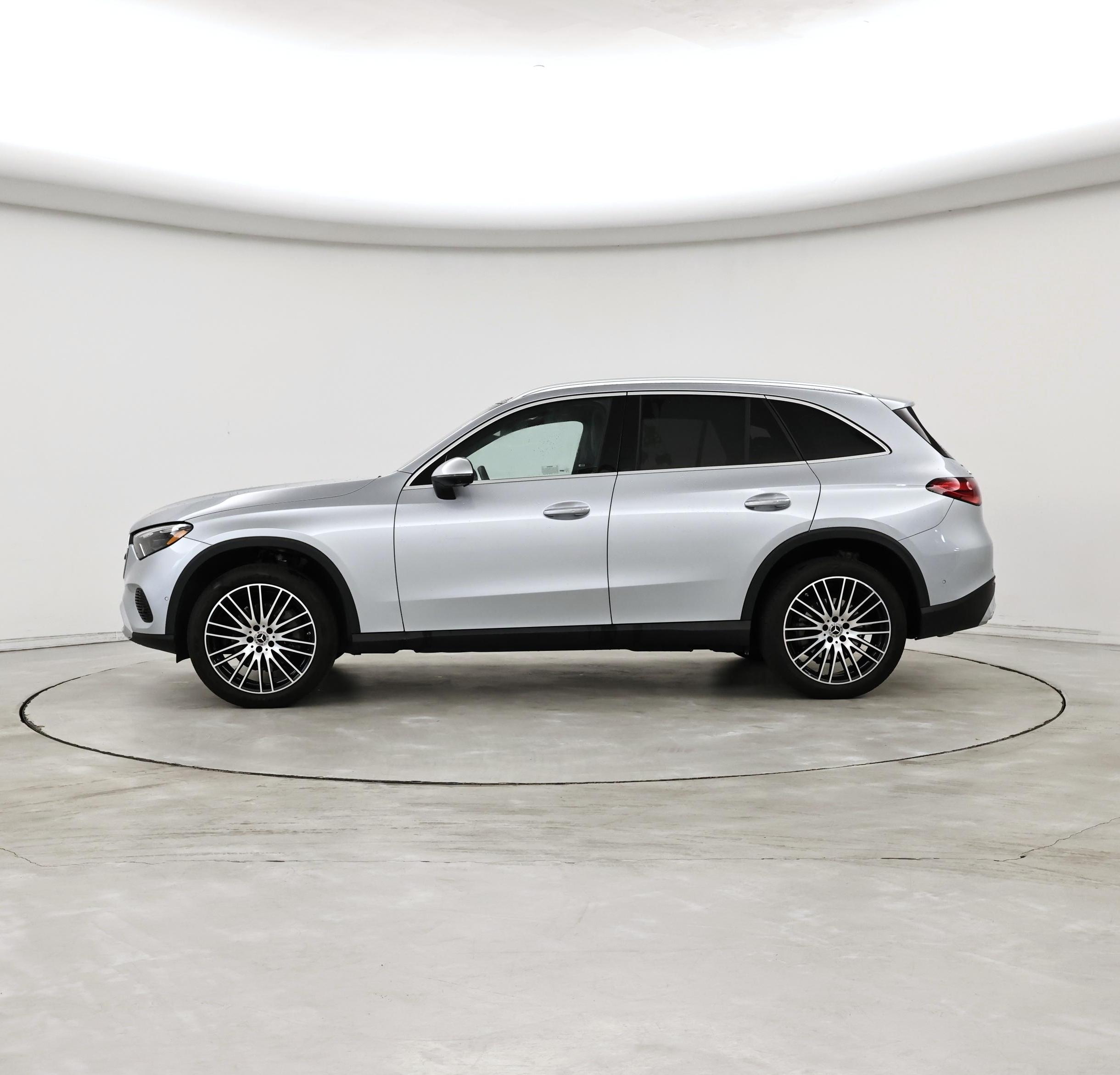 Thumbnail: 2023 Mercedes-Benz GLC - 3