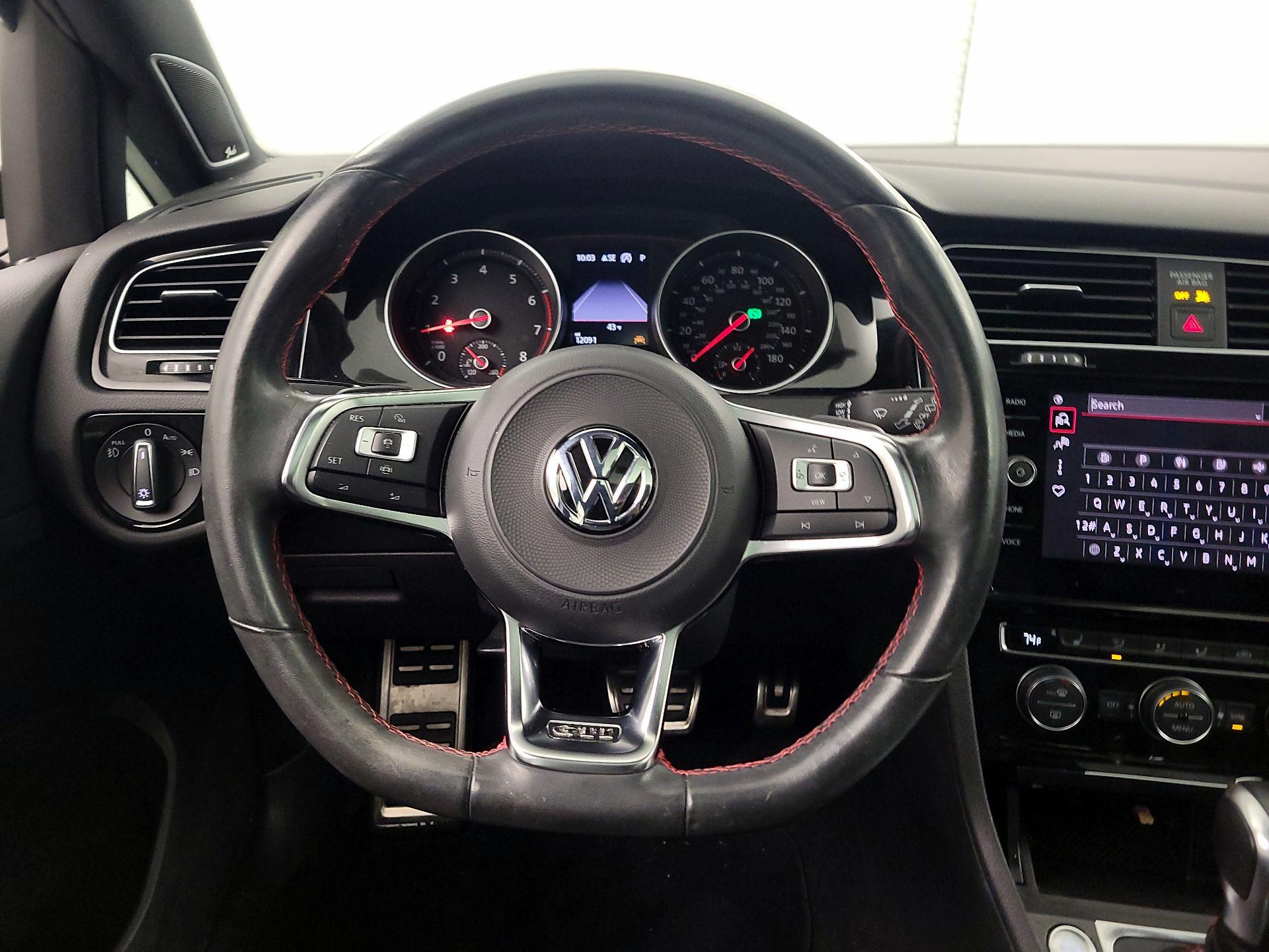 Thumbnail: 2021 Volkswagen Golf - 10