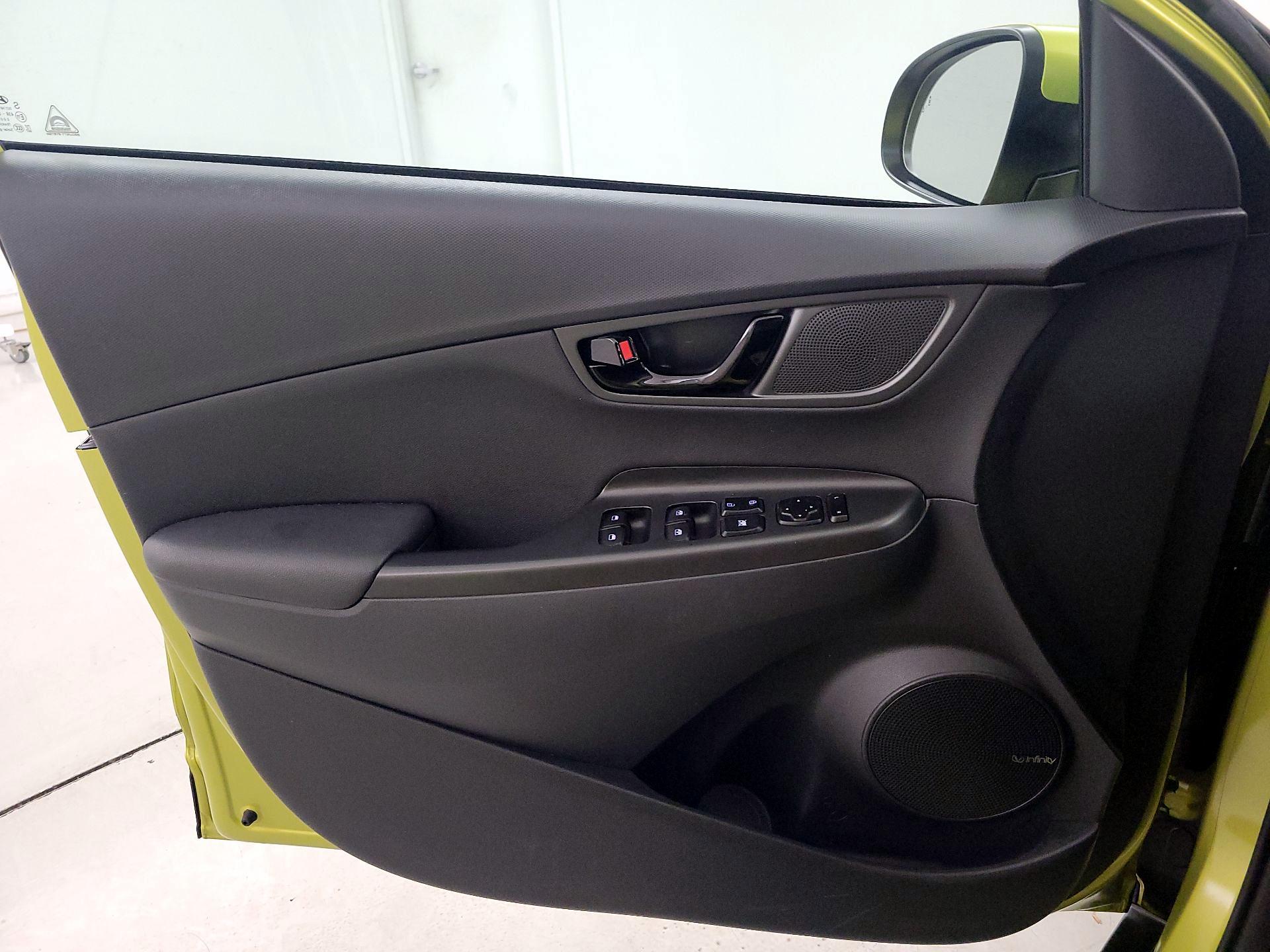 Thumbnail: 2020 Hyundai Kona - 12