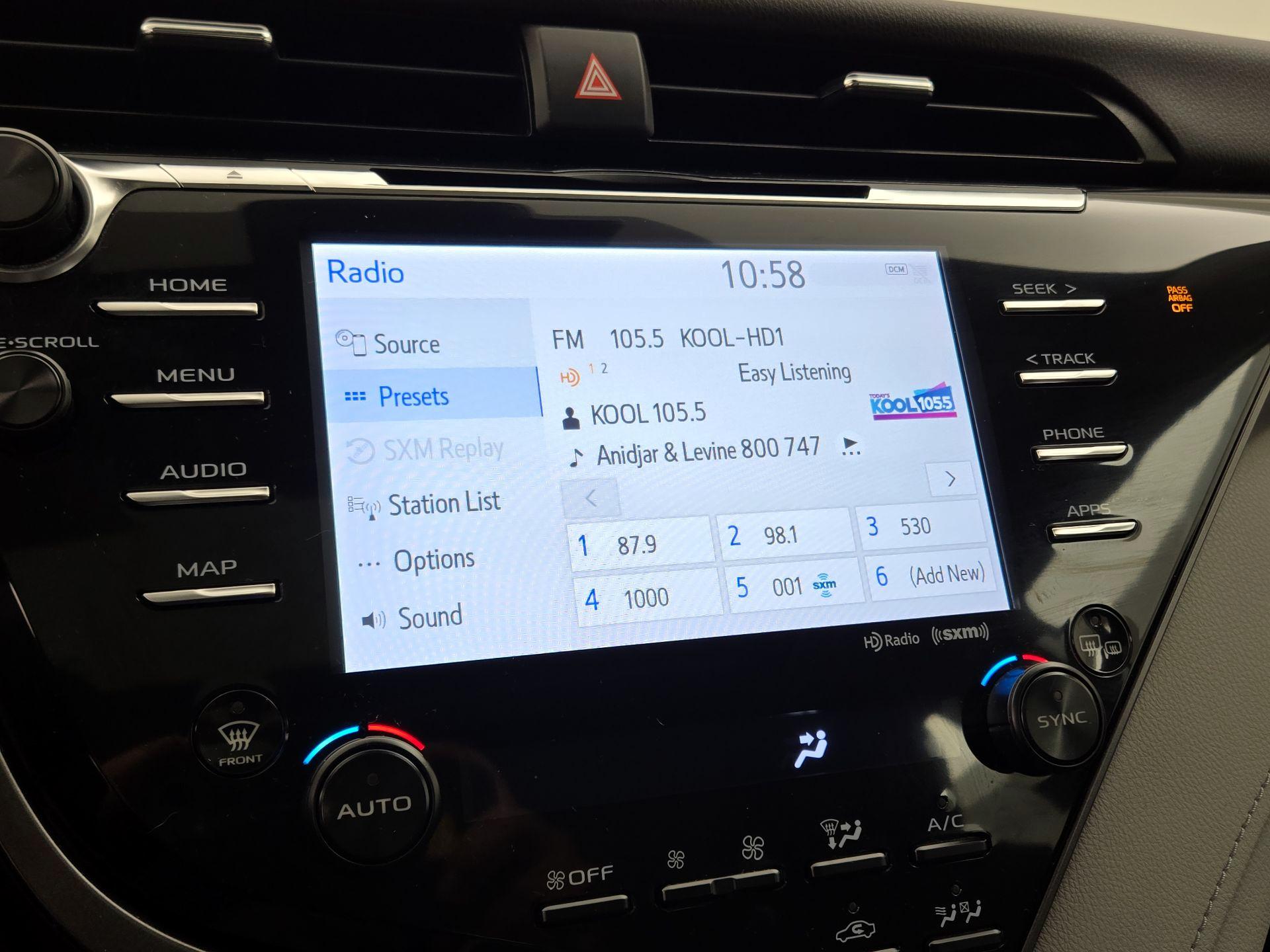 Thumbnail: 2019 Toyota Camry - 15