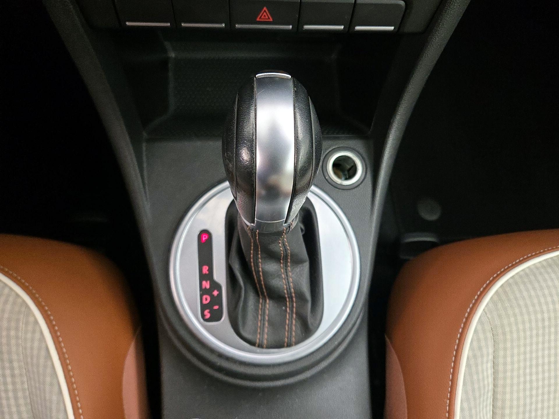 Thumbnail: 2017 Volkswagen Beetle - 18