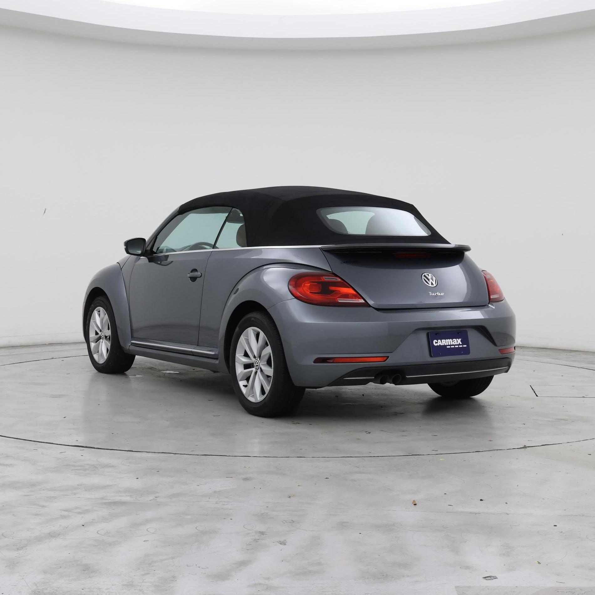 Thumbnail: 2017 Volkswagen Beetle - 2