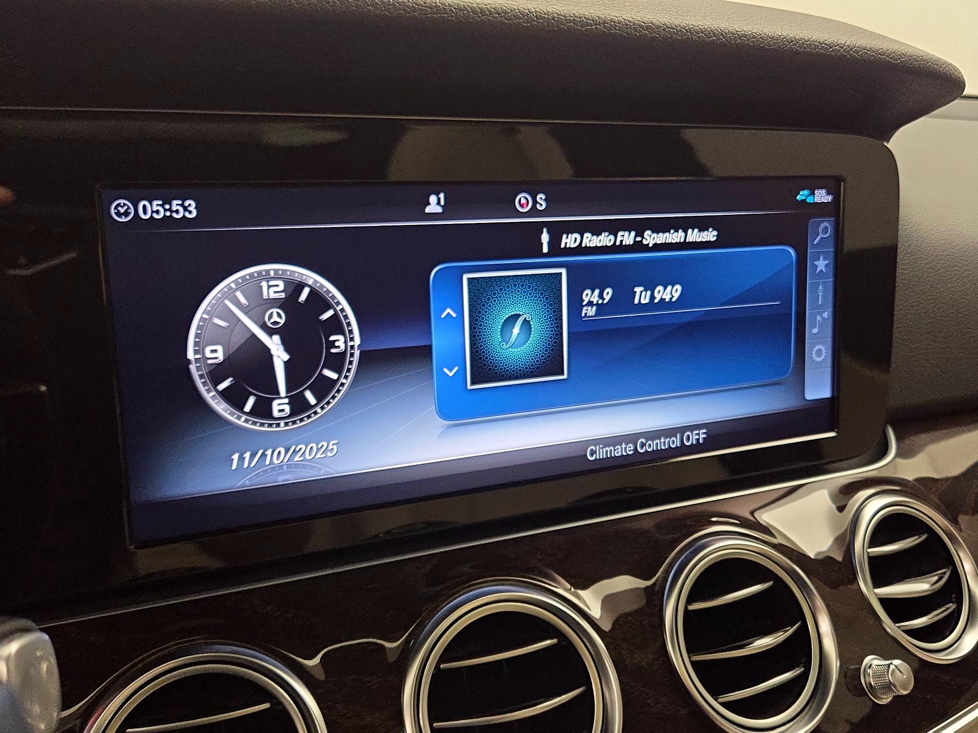 Thumbnail: 2019 Mercedes-Benz E-Class - 16