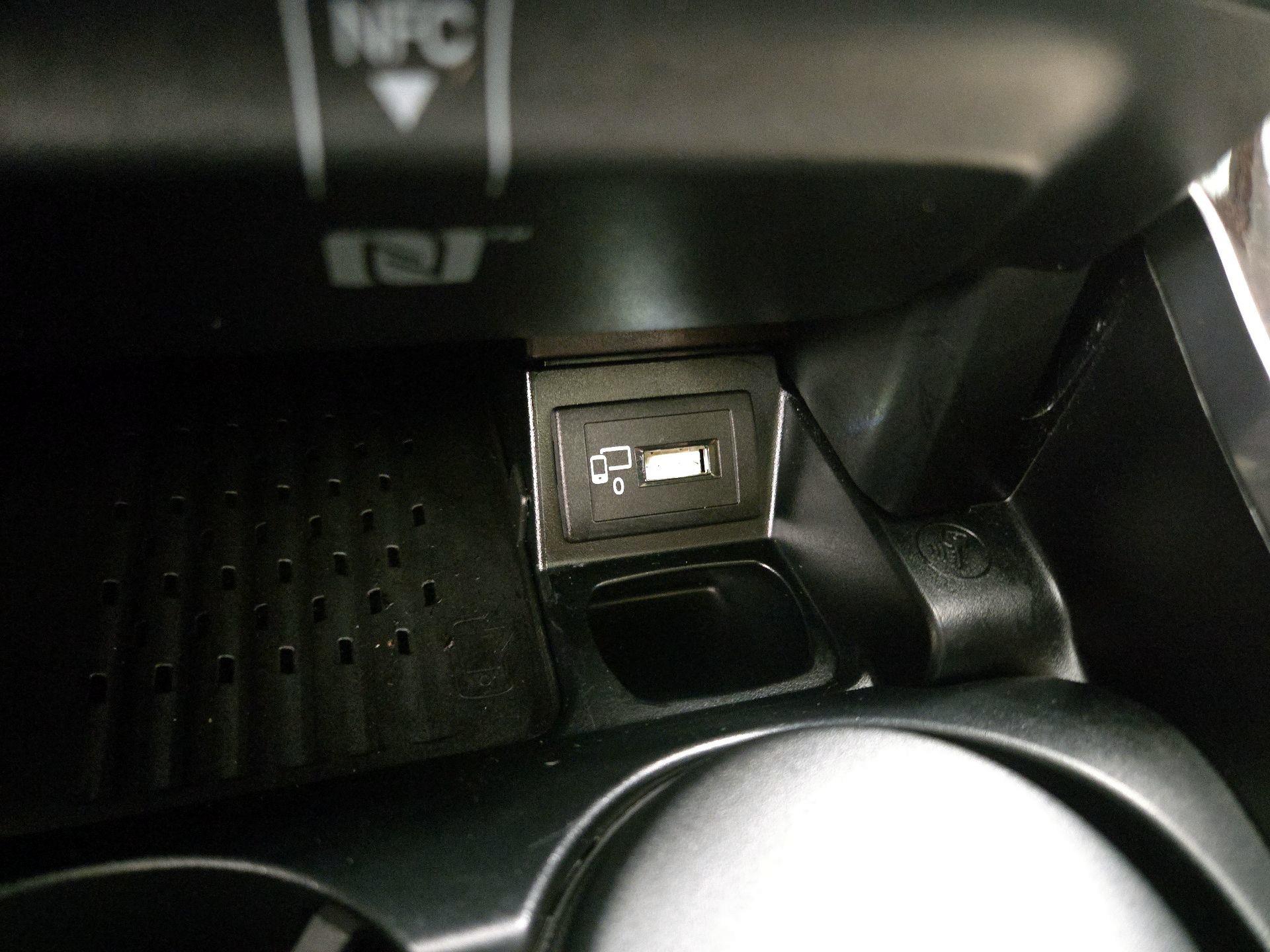 Thumbnail: 2019 Mercedes-Benz E-Class - 19