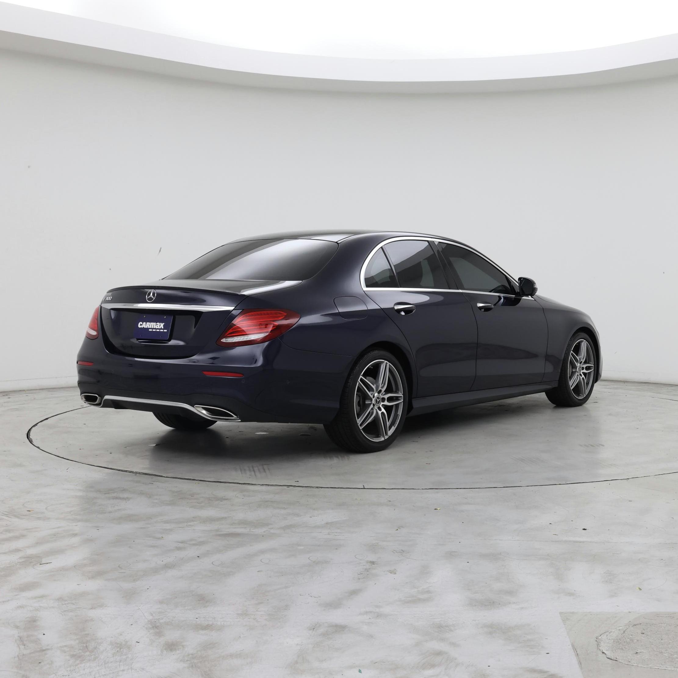 Thumbnail: 2019 Mercedes-Benz E-Class - 8