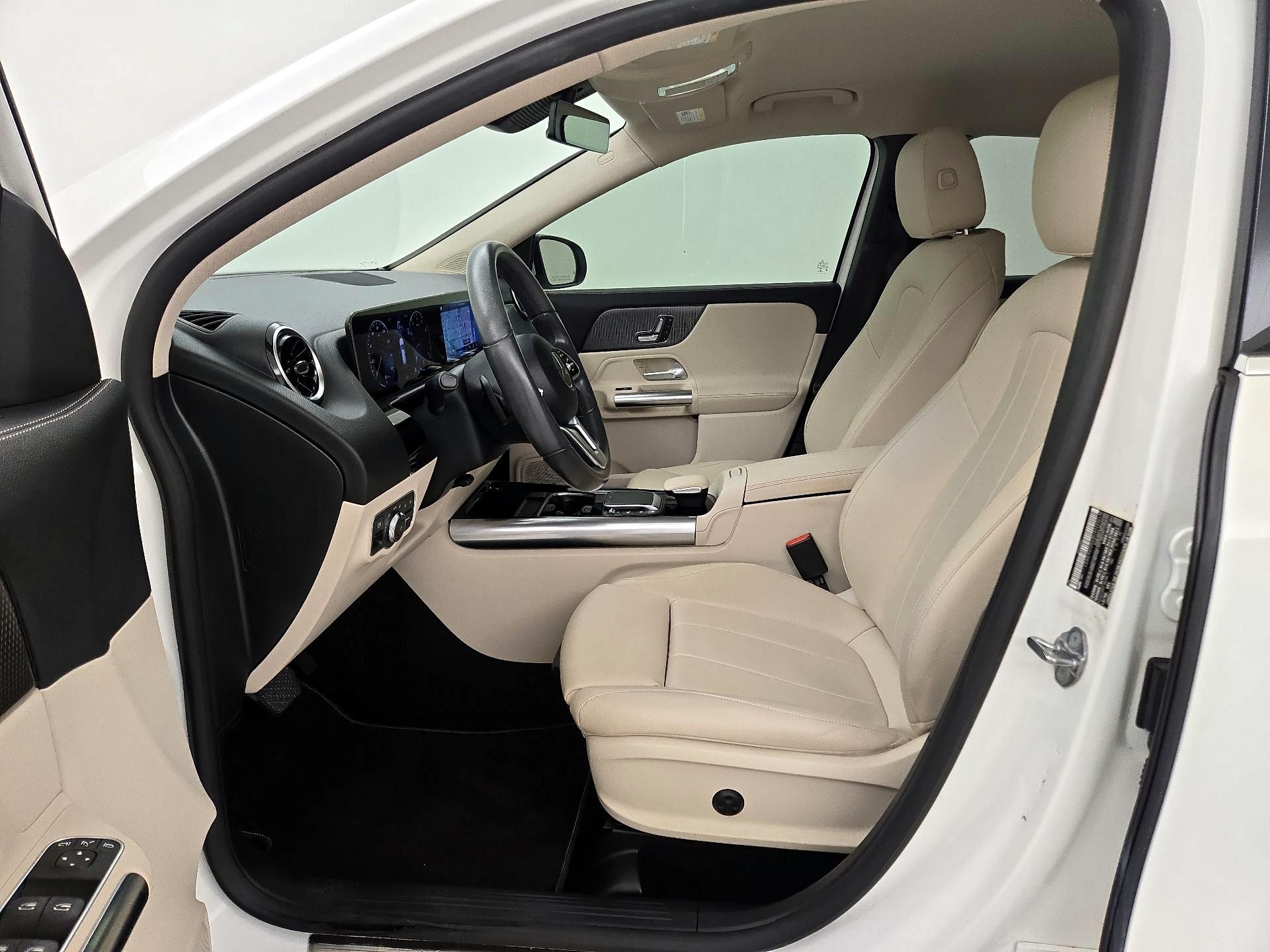 Thumbnail: 2021 Mercedes-Benz GLA - 11