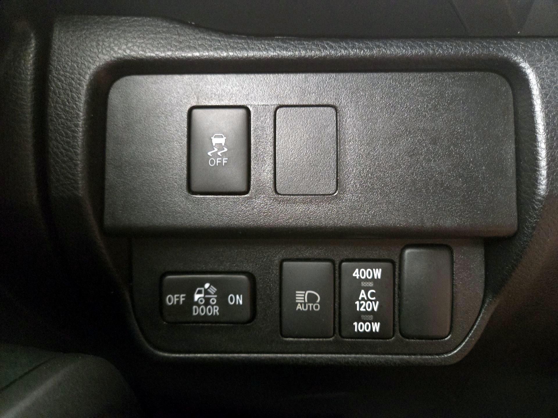 Thumbnail: 2022 Toyota Tacoma - 13