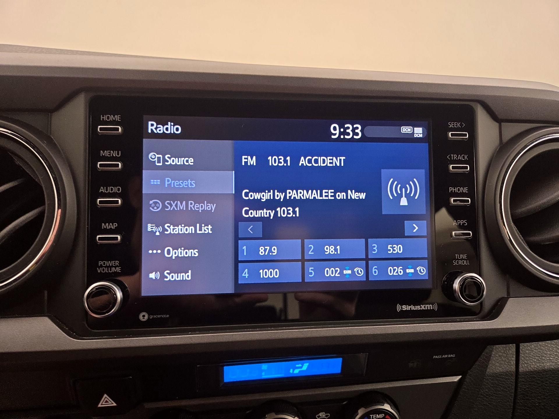 Thumbnail: 2022 Toyota Tacoma - 15