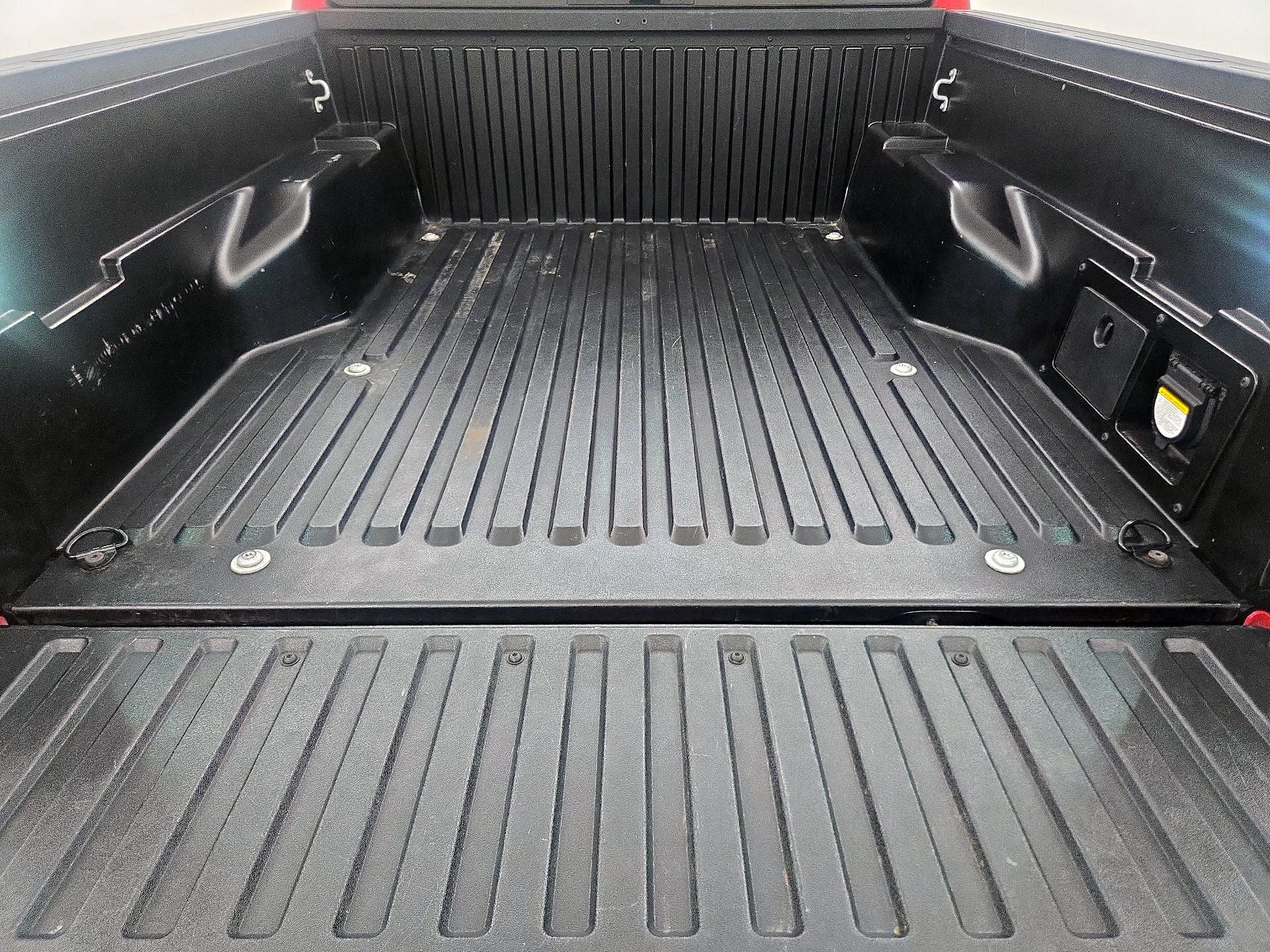 Thumbnail: 2022 Toyota Tacoma - 20