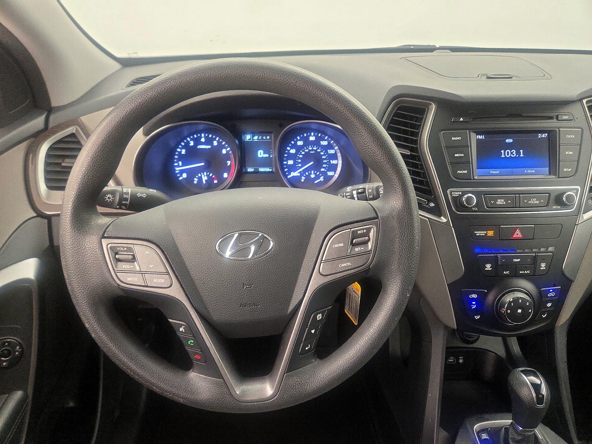 Thumbnail: 2017 Hyundai Santa Fe - 10