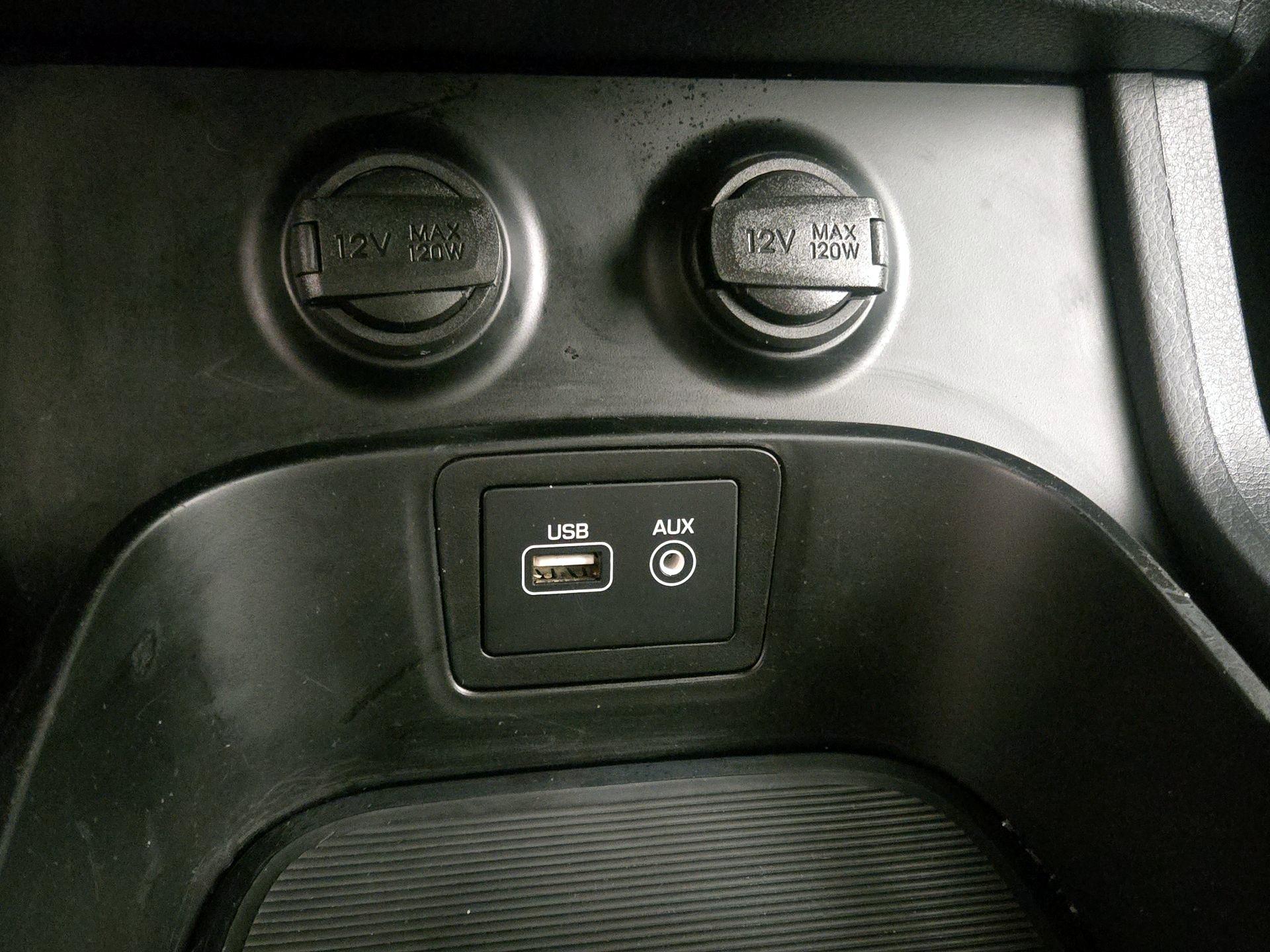 Thumbnail: 2017 Hyundai Santa Fe - 18